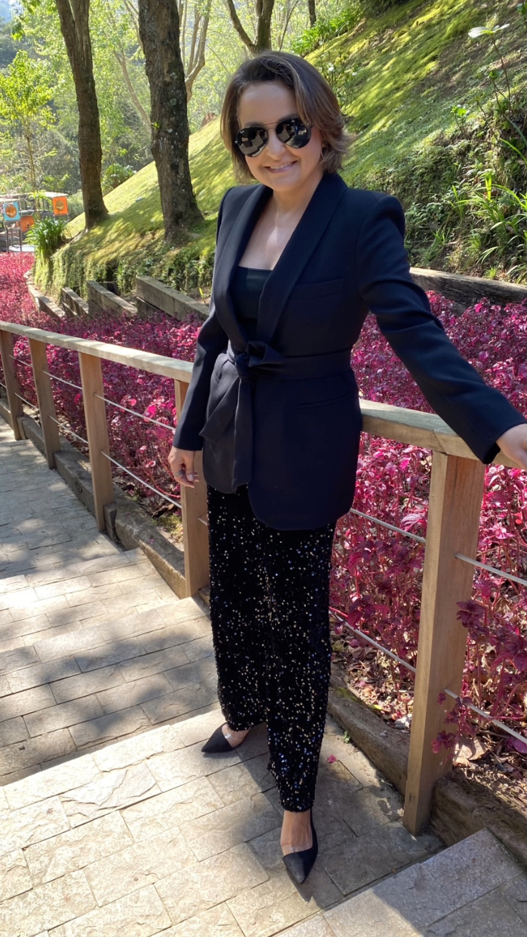 Paetê pra você é fácil ou difícil de usar?

Fiz um look com calça de paetê @sheinbrasil. Você usaria um look assim? SIM ou NÃO?

Moda, estilo e descontos imperdíveis.

Usando meu Cupom LETSLINHARES15 você ganha 15% de desconto 

Calça id 11683075
https://rstyle.me/cz-n/hbfs9zcdpa7

@sheinofficial #SHEIN99 #SHEINforall #SHEINpartner #letslinhares 