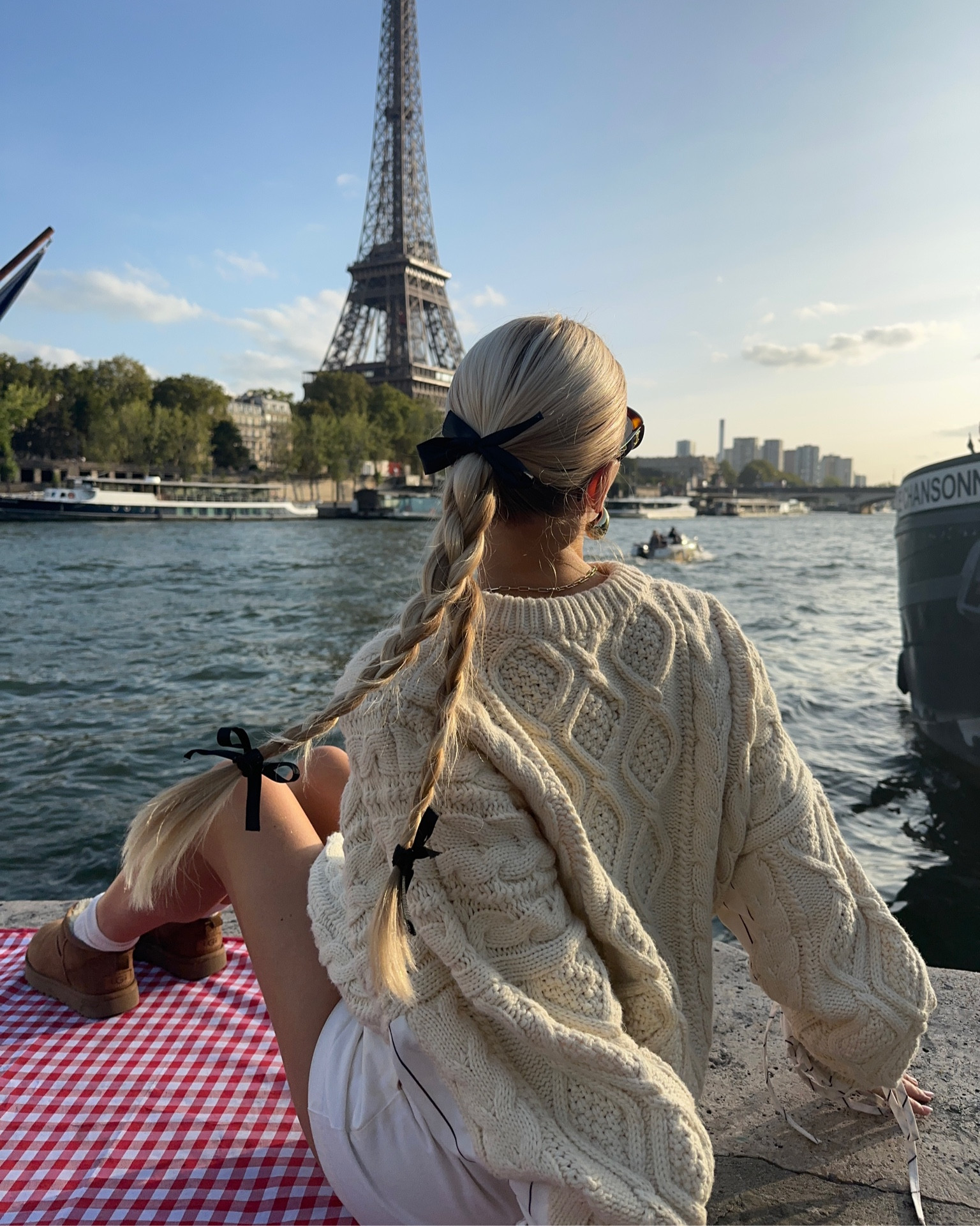 Evenings in Paris ✨🤍