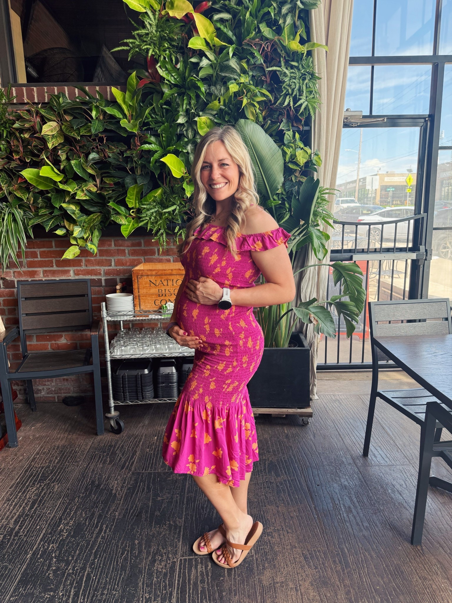 Bump friendly! In a size small!