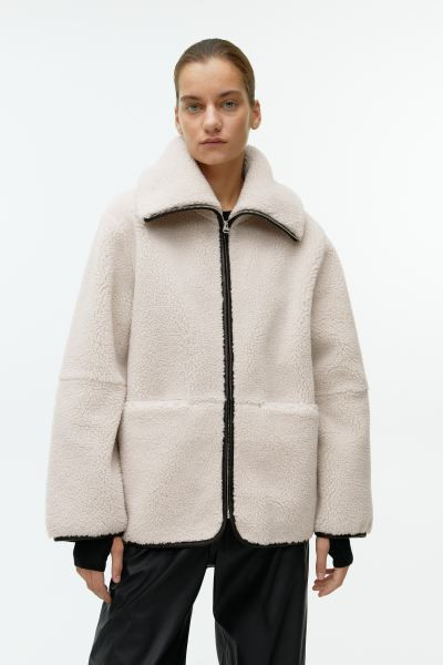Teddyjacke mit Leder | H&M (DE, AT, CH, NL, FI)