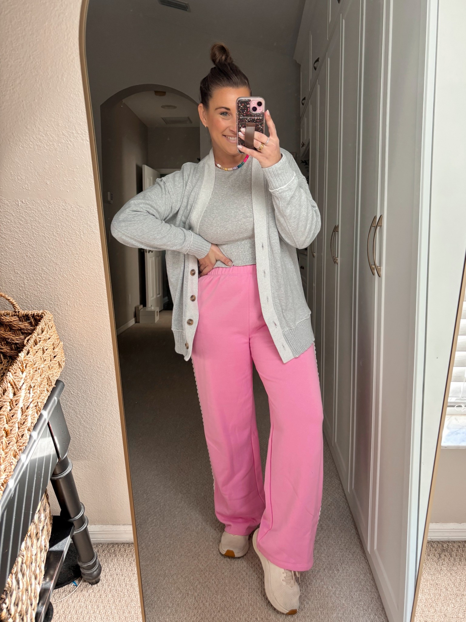 Post work cozies for the rest of the day! Comfy casual & warm for this chilly winter day 
TTS: medium 

Ootd 
Mom outfit 

#LTKMidsize #LTKmomlife #LTKootd