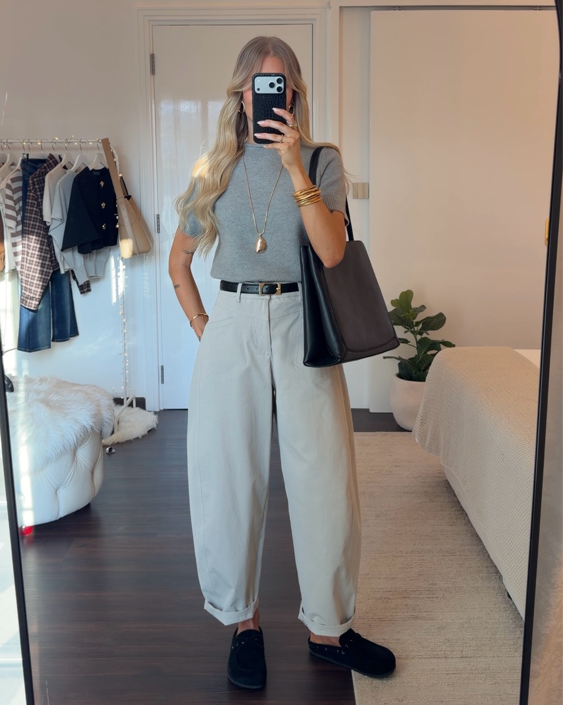 ZARA NEW-IN OUTFIT 🩶✨🍂wearing size XS in the pants and size M in the knit 🫶🏻 I’m ,70m tall for reference

#LTKFashionMonth #LTKautumn #LTKstyletip