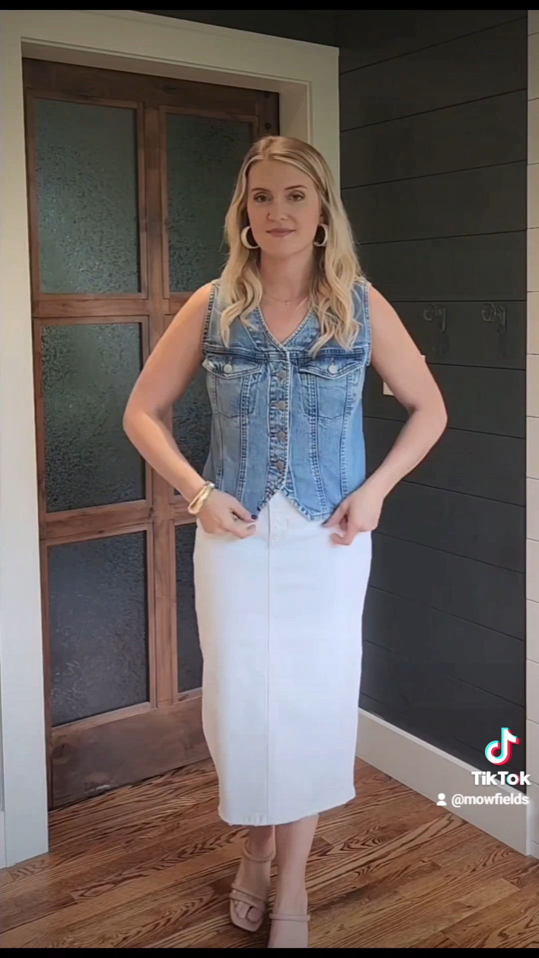 This Target denim vest is such a vibe 😌 😍 Small in vest. Size 4 in skirt. #Target #denim #vest #skirt 

