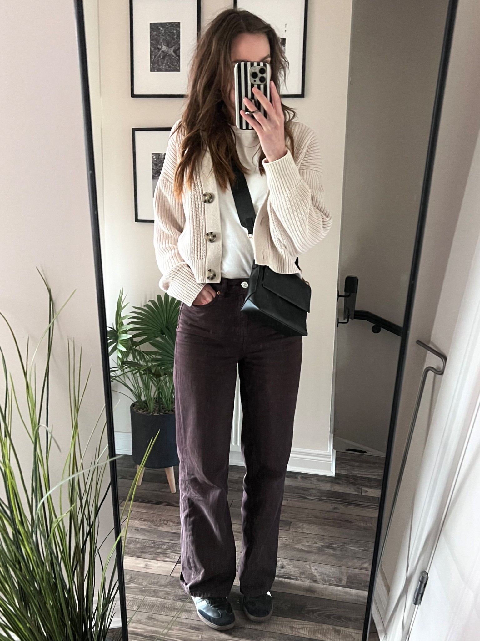 I’ve been a bit quiet lately, just taking time to adjust to a new home routine now that school’s out. 😊 The weather’s been all over the place, so cardigans are perfect for these windy days.

#LTKstyletip #LTKsummer #LTKuk