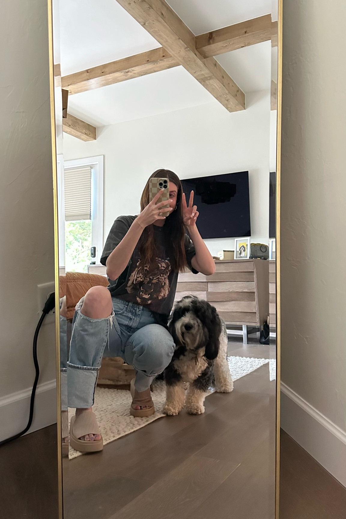 Todays outfit includes my favorite jeans & sandals + anine bing top 💕

#LTKfit #LTKFind #LTKU