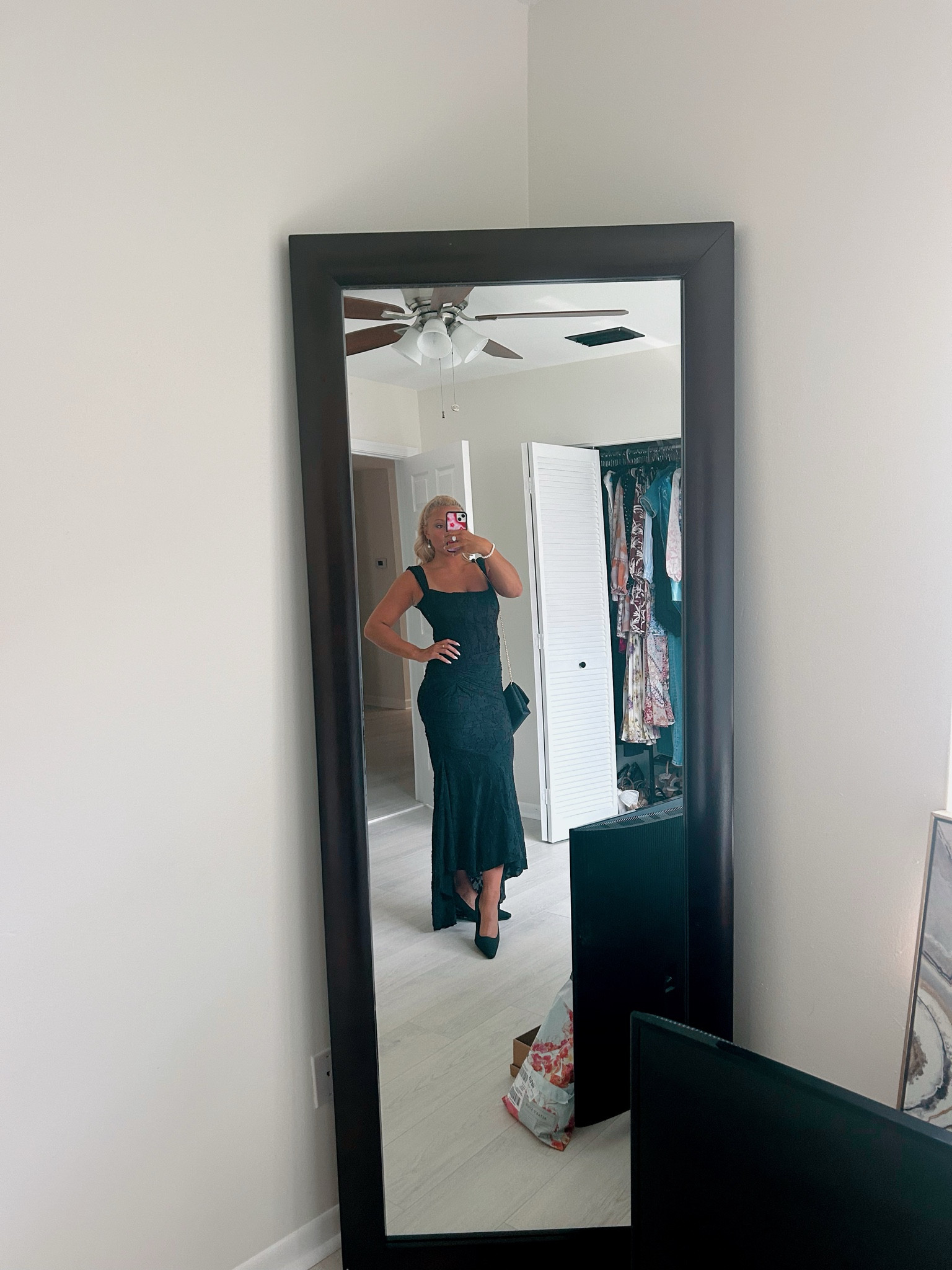this wedding look for black tie 🤵🏼‍♀️ size small in dress! 