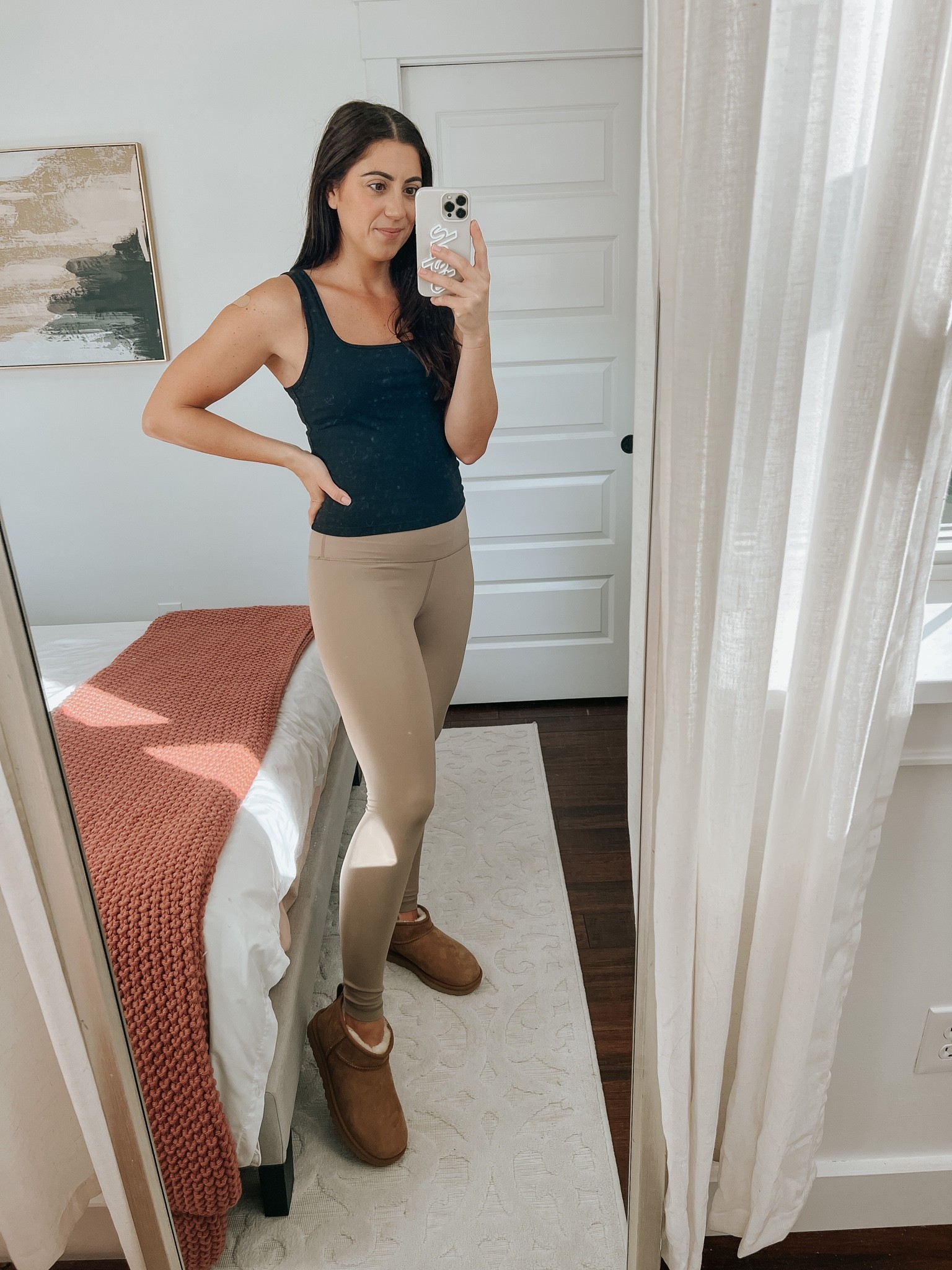 Fall outfit

Casual outfit, leggings, Ugg boots 

#LTKSeasonal #LTKstyletip #LTKshoecrush