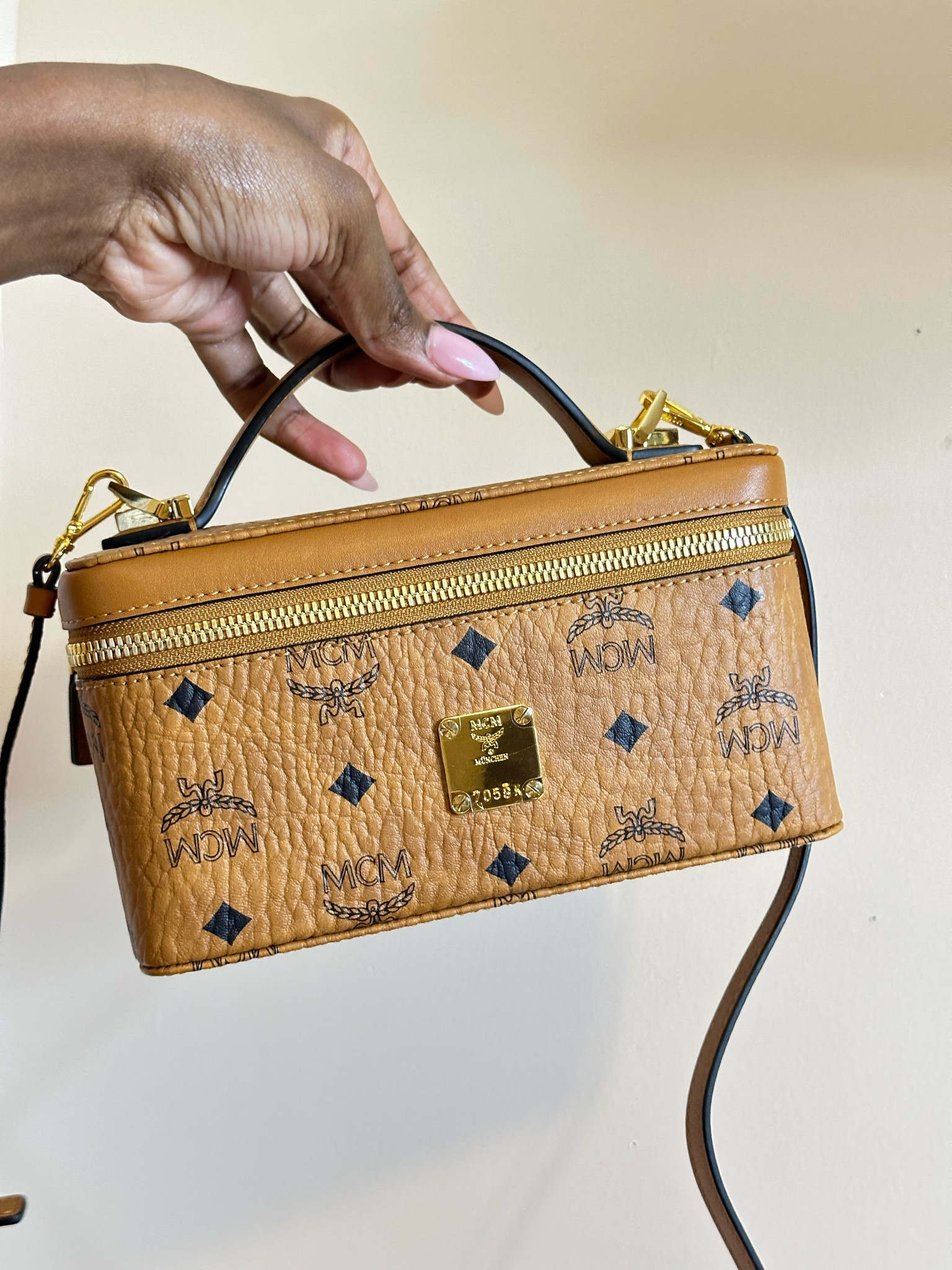 You need this bag! Absolutely in love!

#LTKsalealert #LTKstyletip #LTKitbag