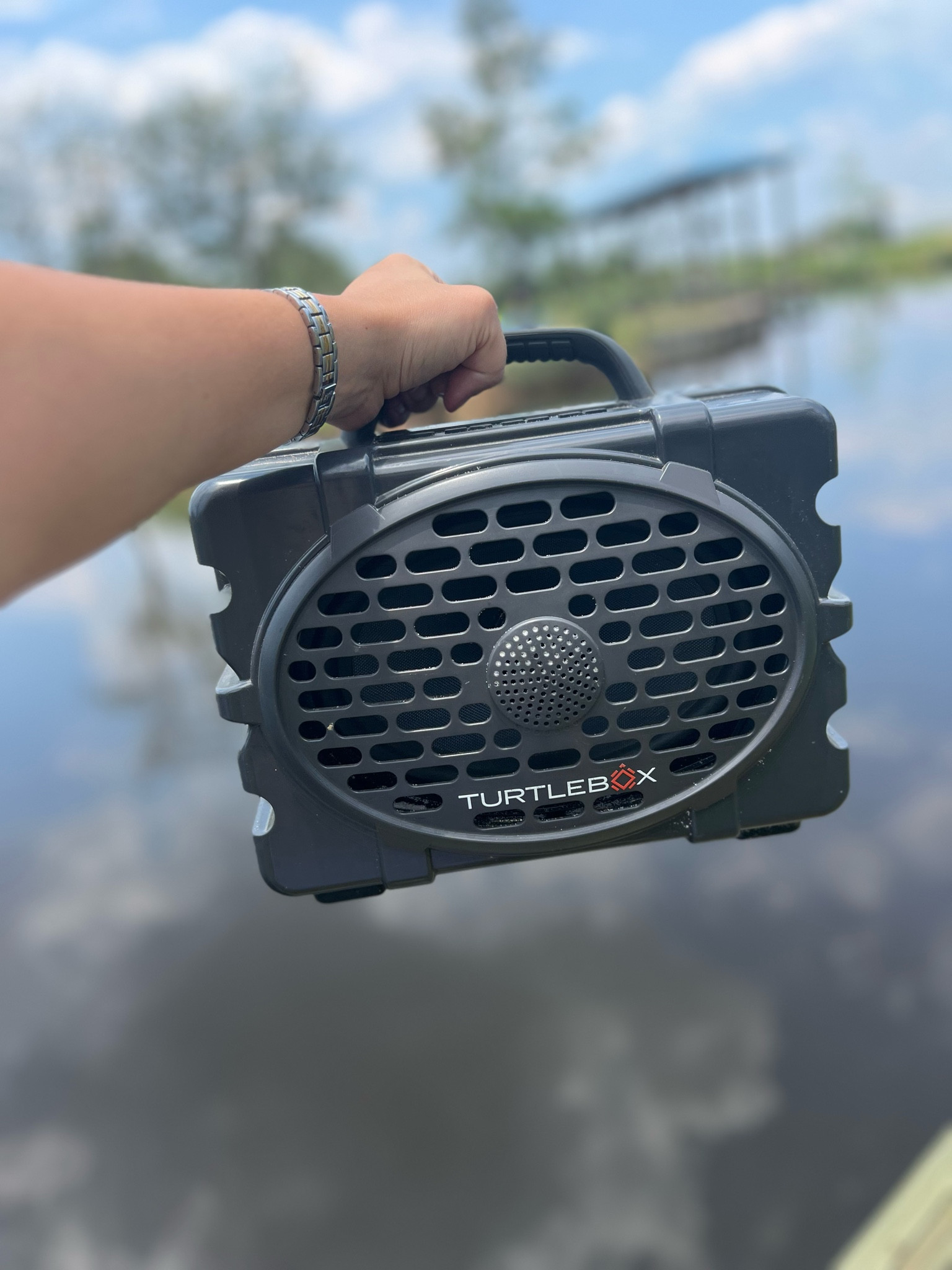 The perfect summer speaker! Throw it in the boat, on the beach, on the bay! #turtleboxaudio #turtlebox #musicc

#LTKParties #LTKSwim #LTKHome