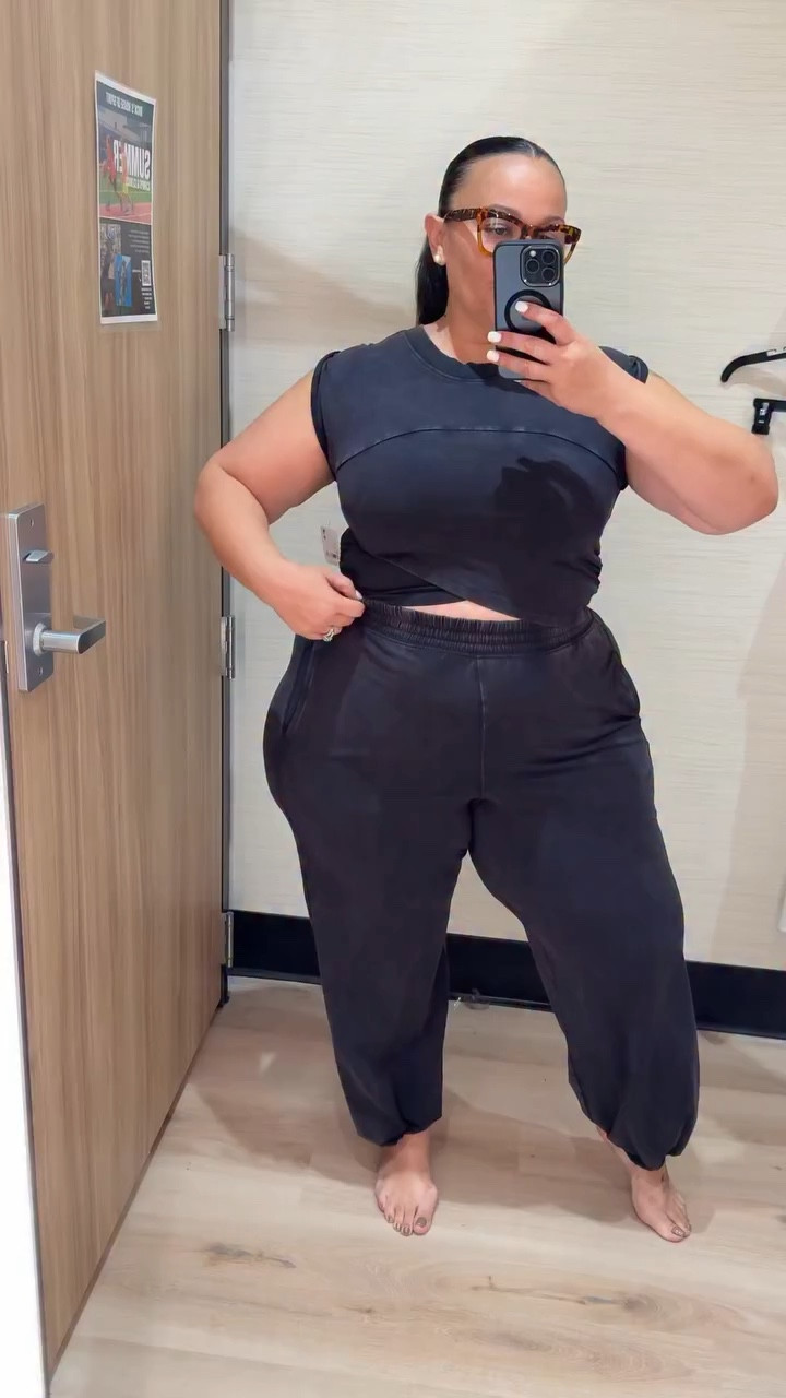 You can’t wear that…A cropped set? At this age?

Watch me.

This @freepeople 2-piece set is exactly what I mean when I say style has no age limit. The cropped top, the balloon pants, the confidence—it’s giving comfortable, elevated, and completely me.

Comment SET to get the link! I’m wearing an XL and they have the CUTEST spring colors!!! I love their clothes and they are soft and some are oversized! Do you want more of this brand? 

I’m not dressing to fit a box anymore… I’m dressing for how I feel. And right now? I feel GOOD.

#Over40Fashion #PlusSizeStyle #FreePeopleStyle #WearWhatYouLove #MidlifeConfidence