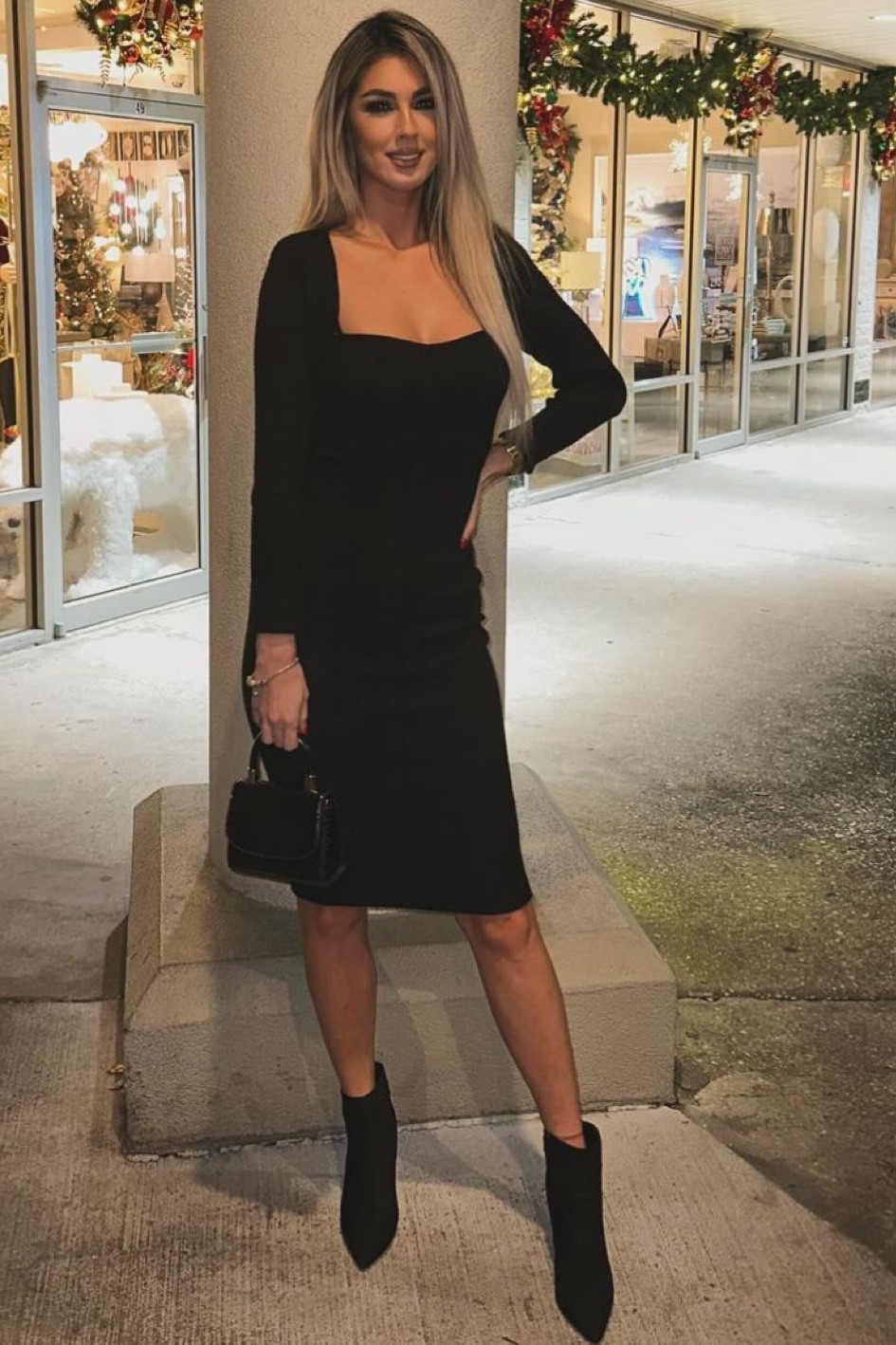 Forever21 Shrug & Sweater Cami Dress Set

#LTKMostLoved #LTKparties #LTKGiftGuide