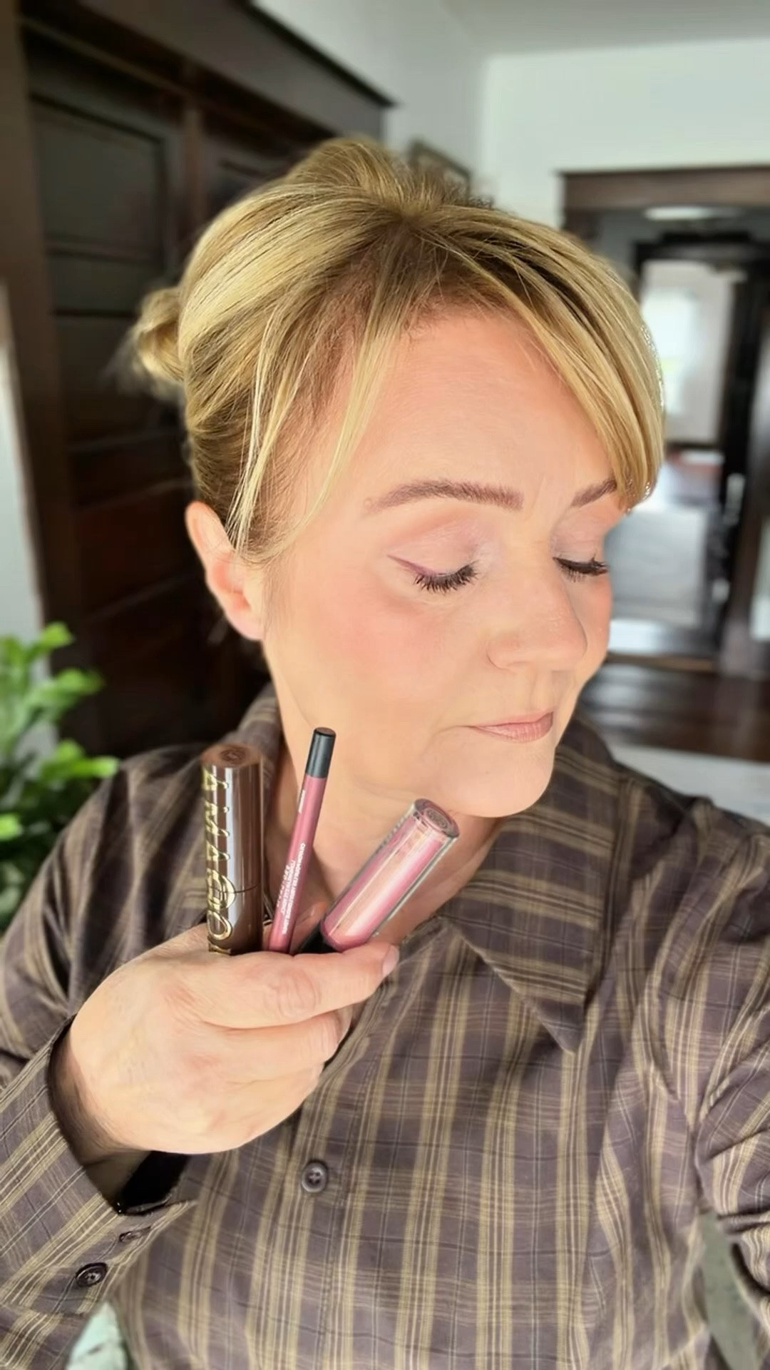 Love this pretty L’Oréal burgundy liner with brown L’Oréal mascara. 
Also sharing my lipgloss in Nymphette and SkinTint in shade 6