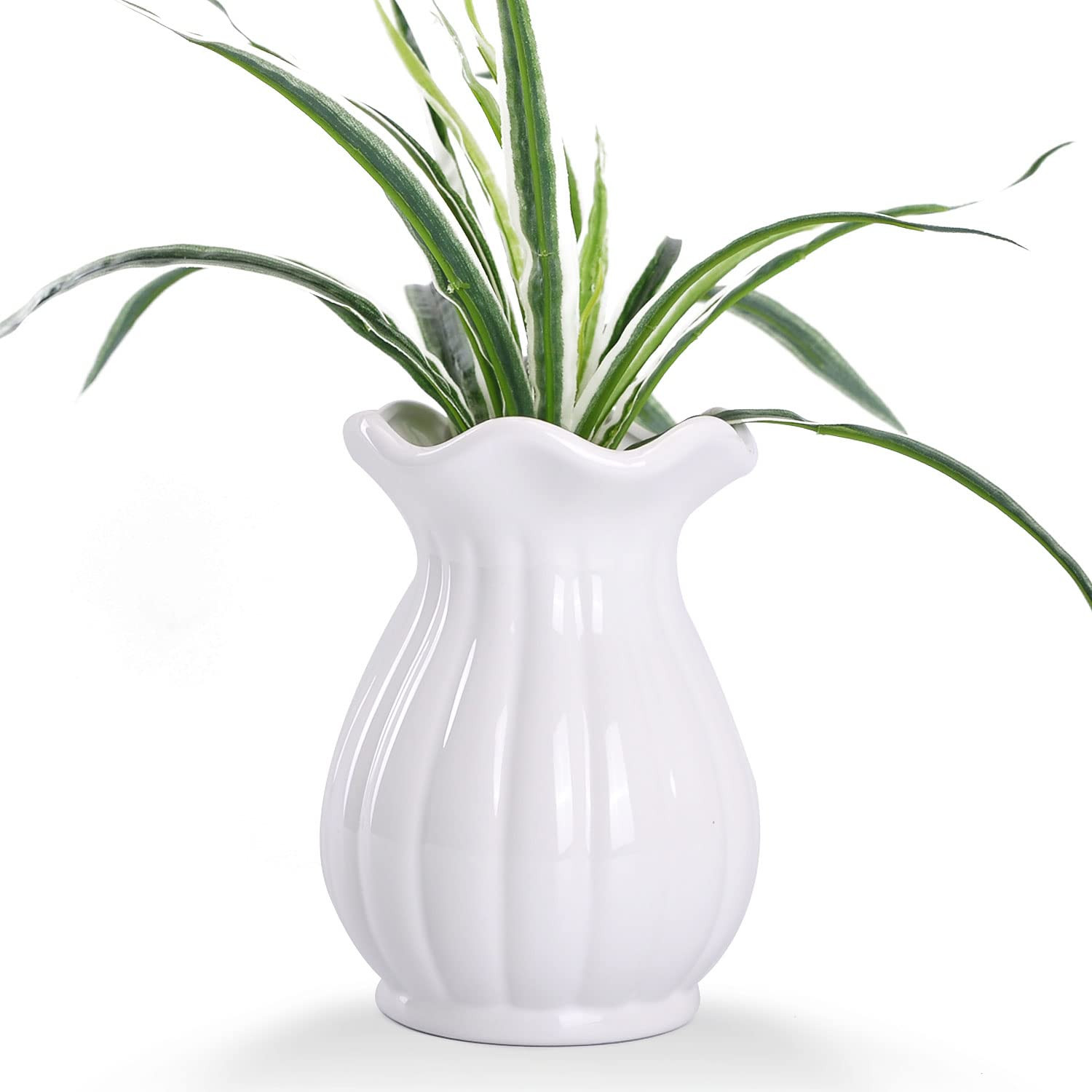 VanEnjoy 6 inch Modern Ribbed Design Small White Ceramic Decorative Tabletop Centerpiece Vase Flo... | Amazon (US)