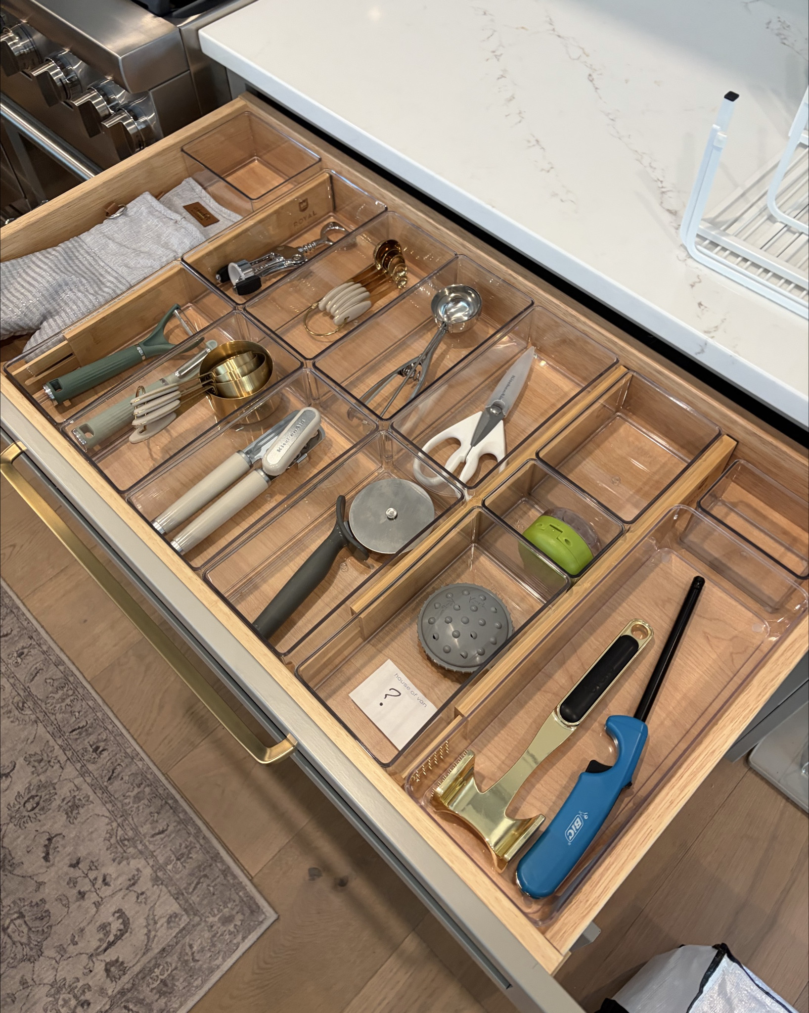 Measure TWICE - cut once or eliminate drawer inserts that do not match the drawer. I like to use parchment paper to drawer the dimensions of the drawers to ensure a perfect fit. 

#drawerorder #OrganizedLife
#savannahorganizer 
#houseofvon  #savannah#organized #declutter #professionalorganizing 