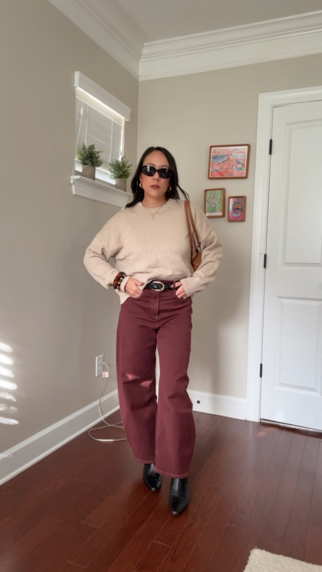 Size 26 in the curve Jean, with 27” inseam. Size S in sweater. The Jean is very high rise, but it works on my long torso/short legs 

#LTKPetite #LTKSeasonal #LTKFindsUnder100