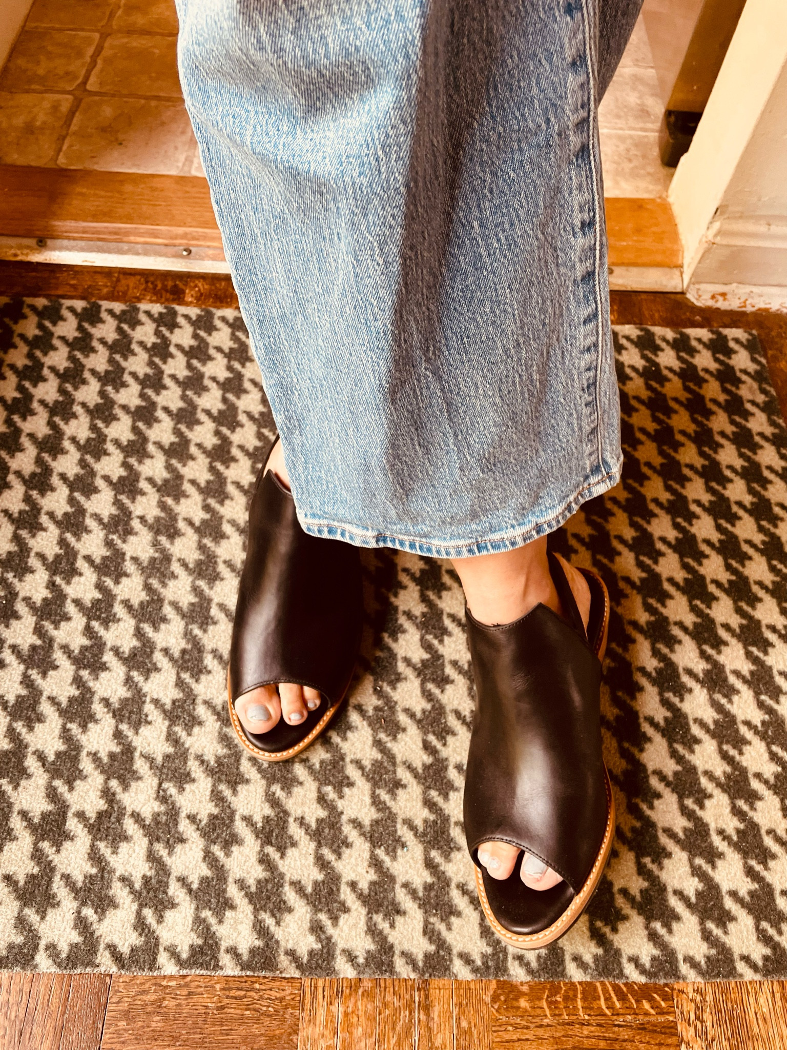 These are the most buttery soft shoes ever !!!! If your okay with real leather this is the place to buy them. Linking a couple of my favs ..
Comfy out of the box .. Trendy but comfortable and luxurious. They have an almost perfect option to save $$ 

#LTKstyletip #LTKSeasonal #LTKshoecrush