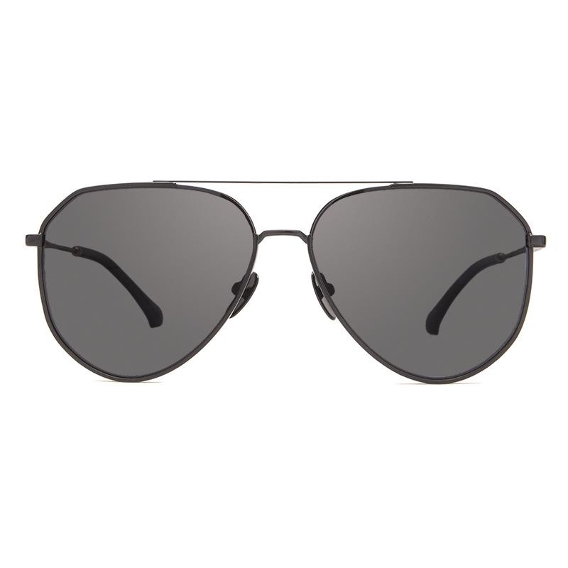 JESSIE JAMES DECKER - DASH + BLACK + DARK SMOKE POLARIZED | DIFF Eyewear