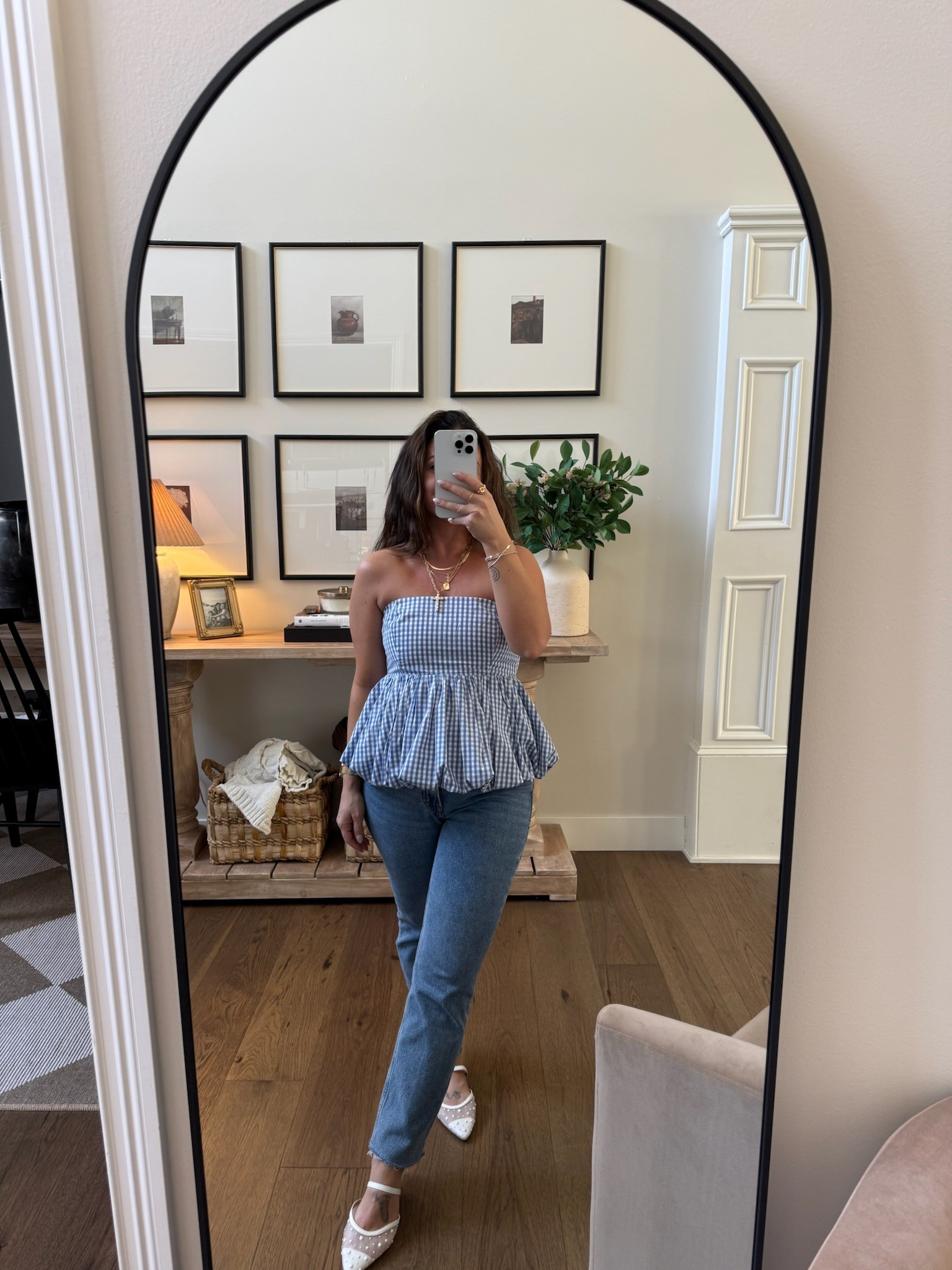 Abercrombie sale! 25% off everything! Wearing a size small! 

Denim 
Jeans 
Babydoll top 
Spring outfit 
Summer outfit 
Spring sale 

#LTKSaleAlert #LTKFindsUnder50 #LTKStyleTip