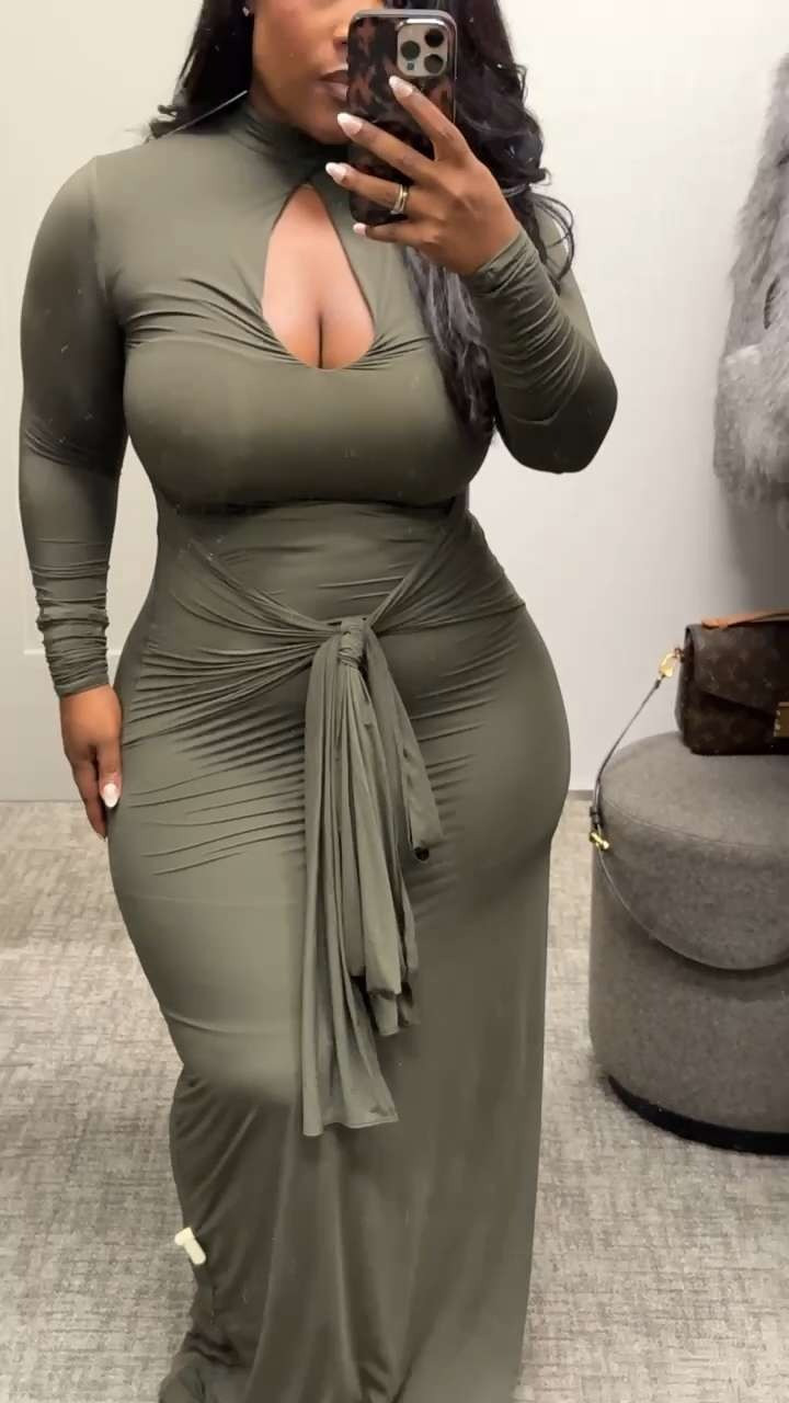 When I say I'm obsessed with this dress...

The perfect dress for a holiday event or fall/winter wedding. The olive green color 🤌🏾  

 #LTKHoliday #LTKMidsize #LTKParties