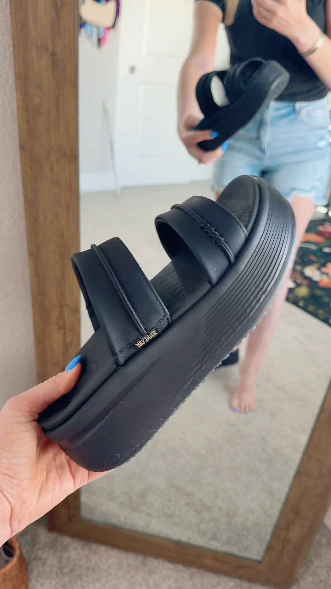 These Heydude Austin slides are so extremely comfortable and really cute too!!!! Perfect for spring and summer!! 

#LTKgrwm #LTKMothersDay #LTKootd