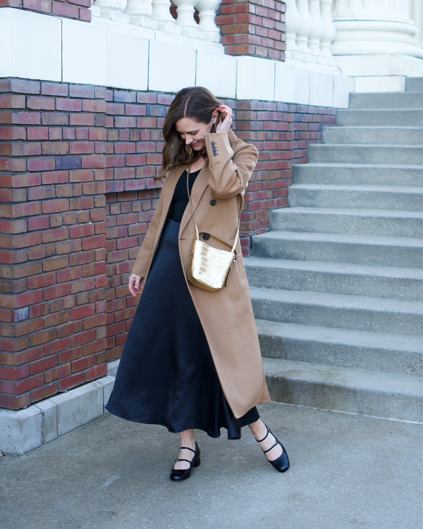 Get 30% off with Madewell’s Black Friday Sale!
Black top, size XS
Black skirt, size 0
Camel coat, size xxs
Cream sweater, size XS
Cropped peacoat, size XS
Jeans, size 25
I went down a half size in both shoes
@madewell #madewell #madewellpartner #ad #gifted

#LTKOver40 #LTKCyberWeek #LTKHoliday