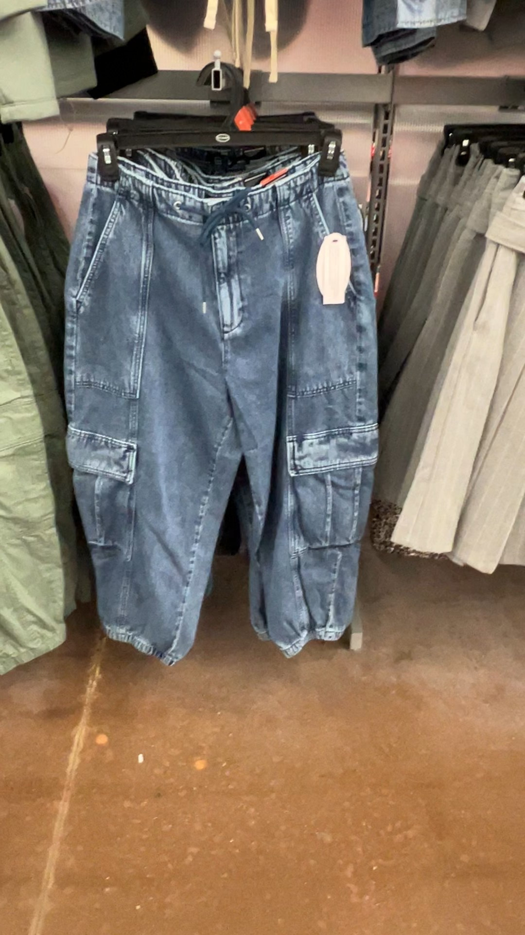 Walmart Scoop denim utility jogger

#LTKmomlife #LTKPetite #LTKOver40