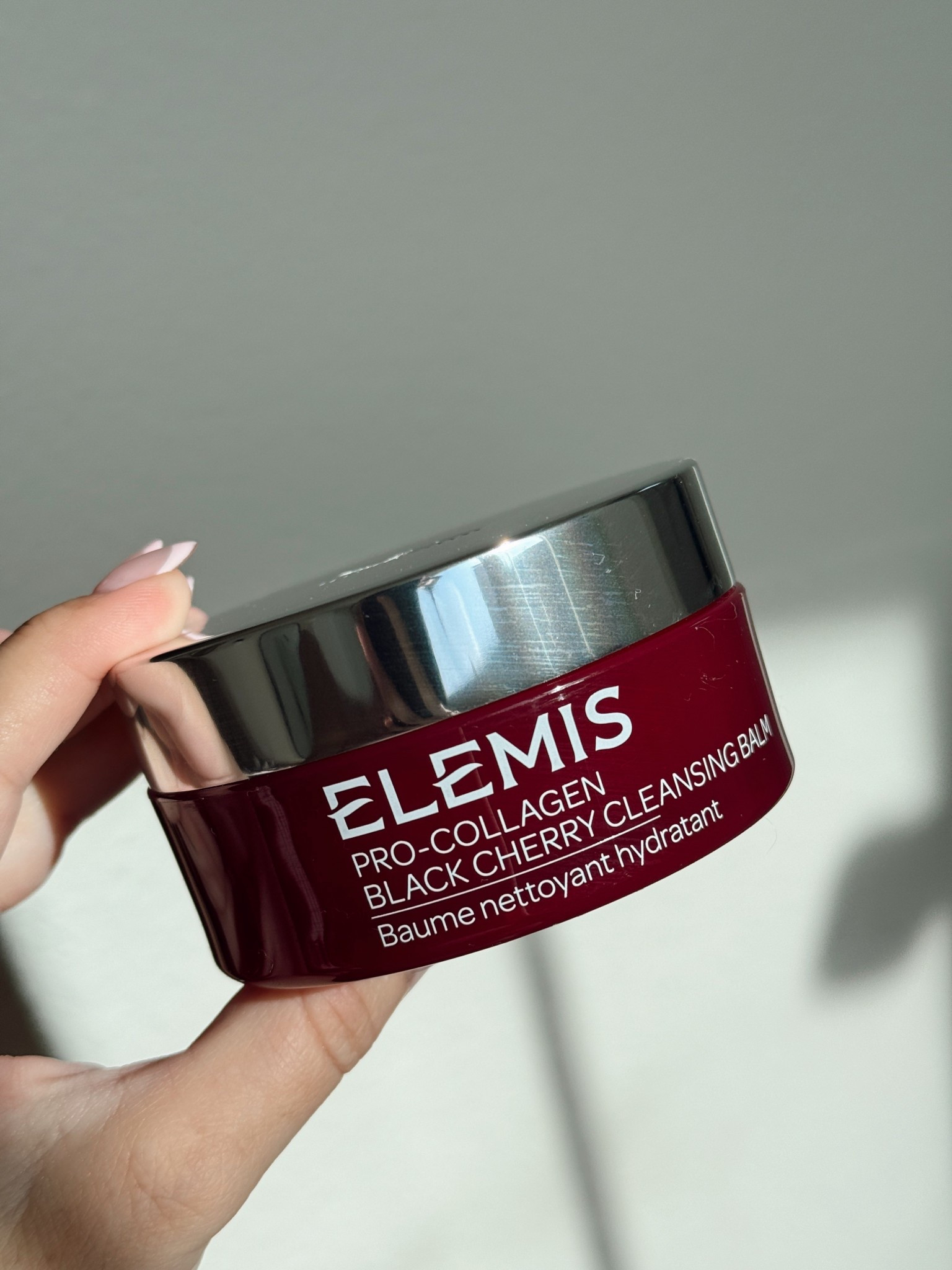 Oh my God. This smells AMAZING. I literally gasped when I opened it. A mix of black cherry, almond, and vanilla. I need this in a candle STAT!🍒

Skincare • Elemis • skin • cleansing balm

#LTKBeauty