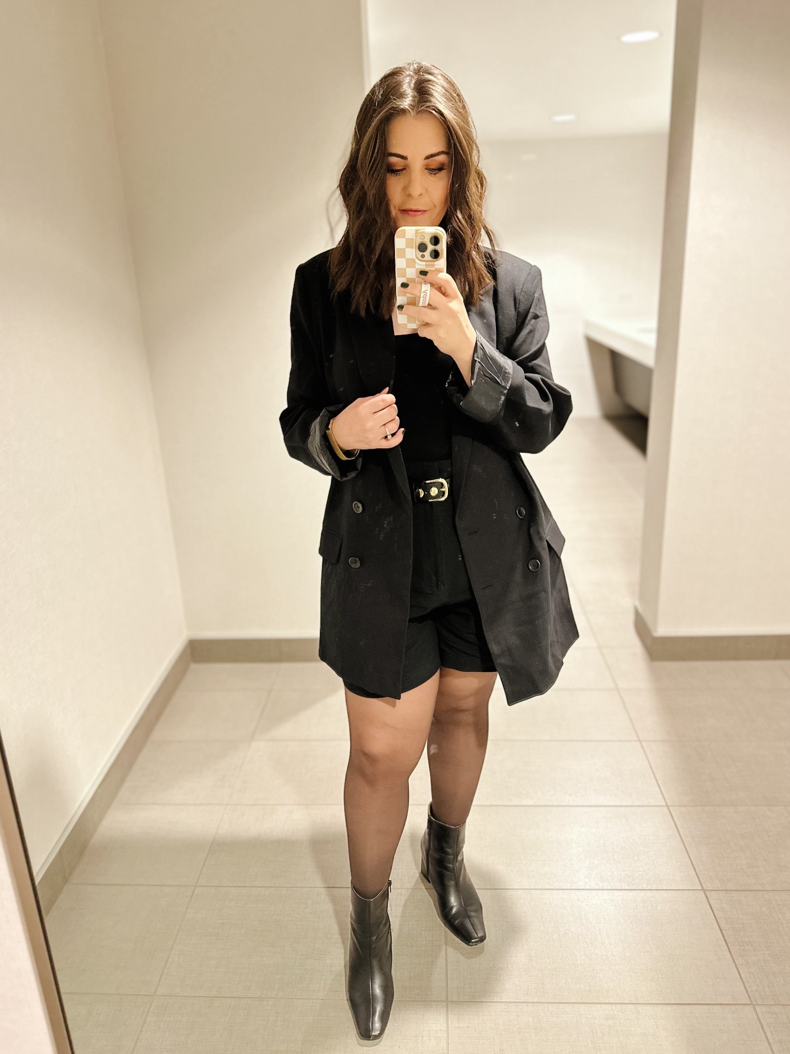 October demanded that I do this  

#LTKSeasonal #LTKOver40 #LTKMidsize