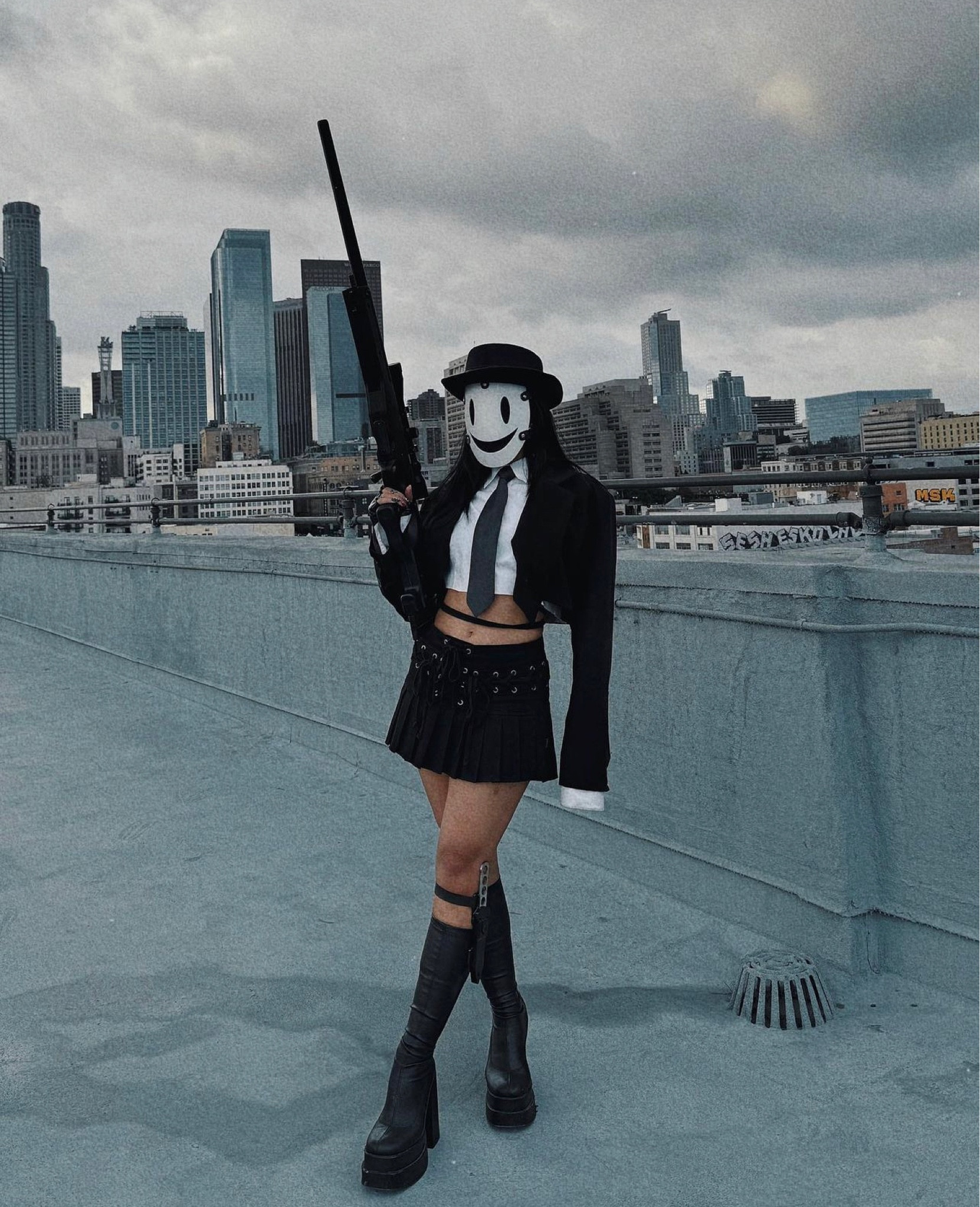 spooky dooky dumpy dump 👻lil halloweenie mems so far

** im more of a sustainable shopper nowadays however I still wear old clothes from brands that I no longer support. I will cont to post the exact item even if it’s from fast fashion brands bc I understand that price point is a necessity for some, however will also link a similar, more sustainable option as well **