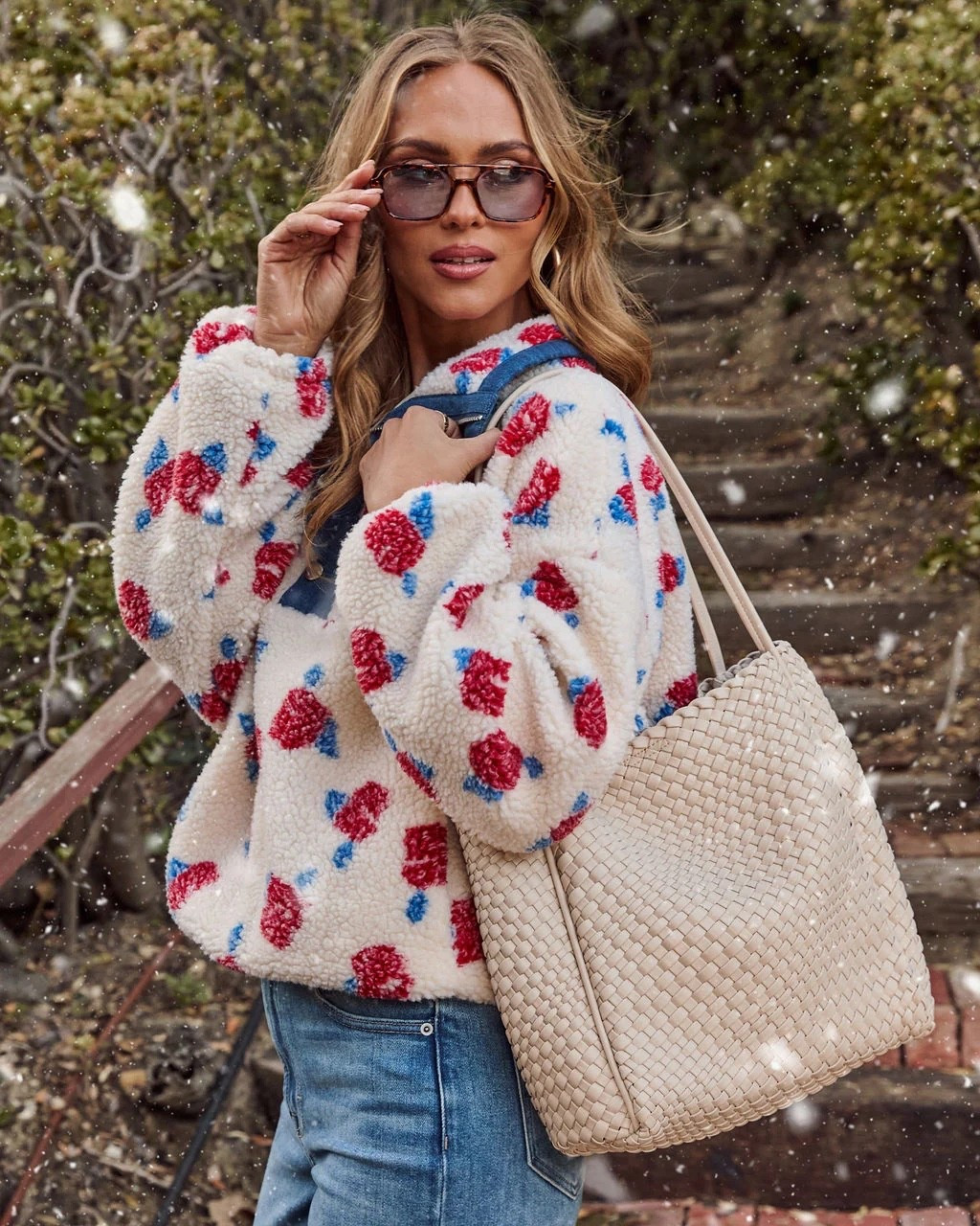 Cenlie Textured Woven Leather Tote Bag

#LTKFindsUnder100 #LTKGiftGuide #LTKSaleAlert