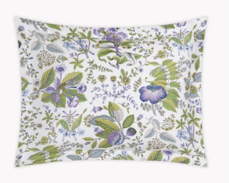 I fell in love with this Schumacher print bedding set. You all know I love purple and green 💚🌿💜

#LTKhome