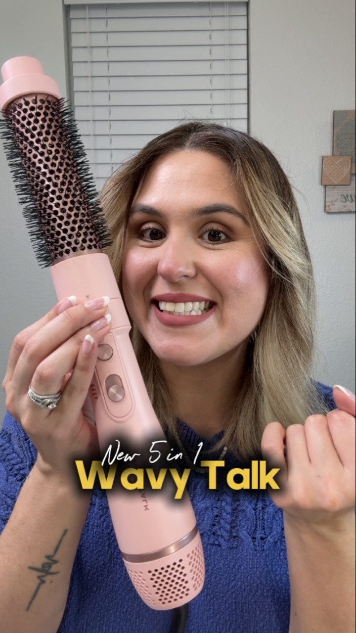 Una herramienta y 5 estilos de cabello! Escribe SHOP y te envío el link @wavytalkofficial 
#wavytalk #summervibes #mothersdaygiftideas #weeklydeals  #hairtools