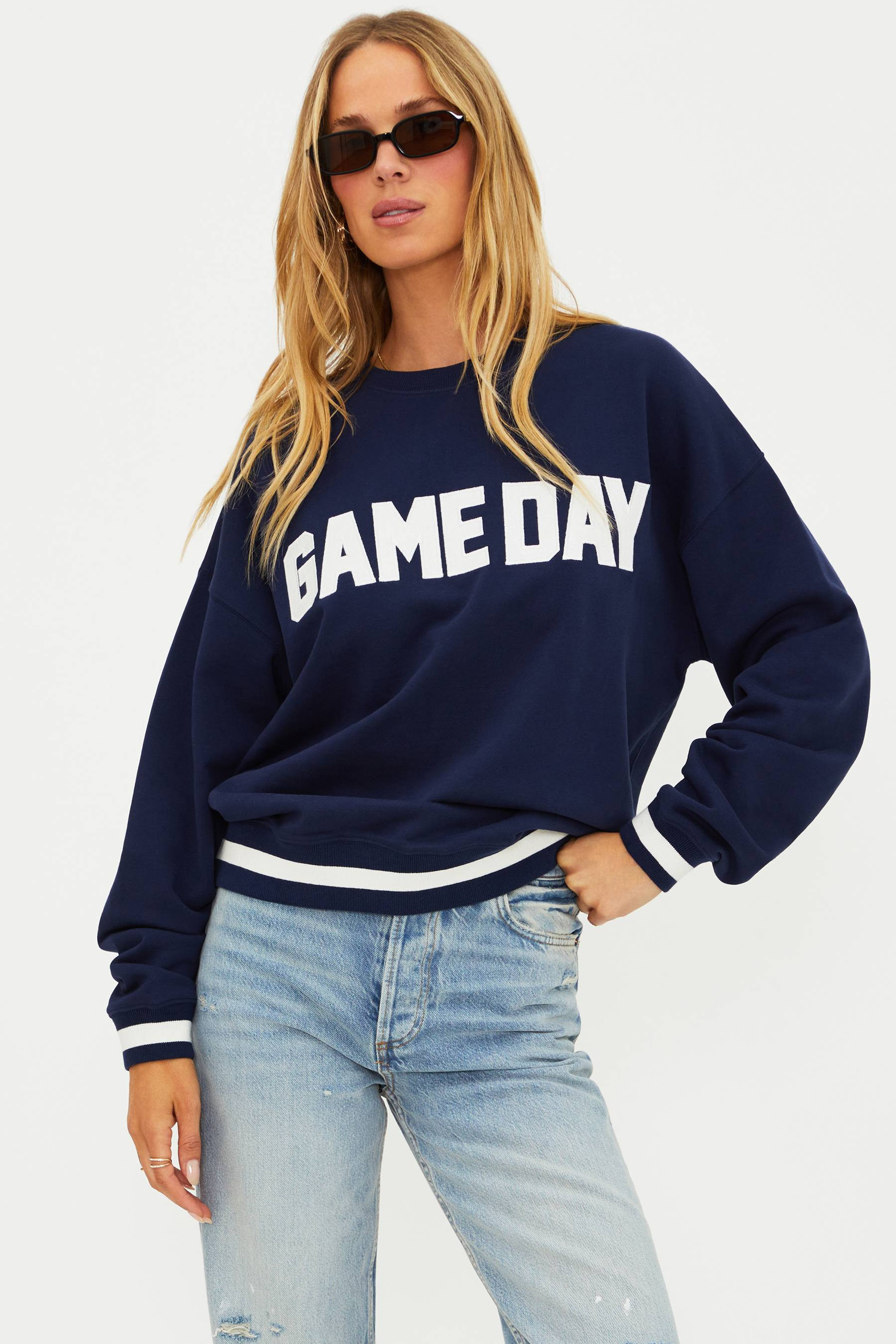 Devyn Game Day Sweatshirt Navy | Sporty Sweatshirt | Beach Riot | Beach Riot