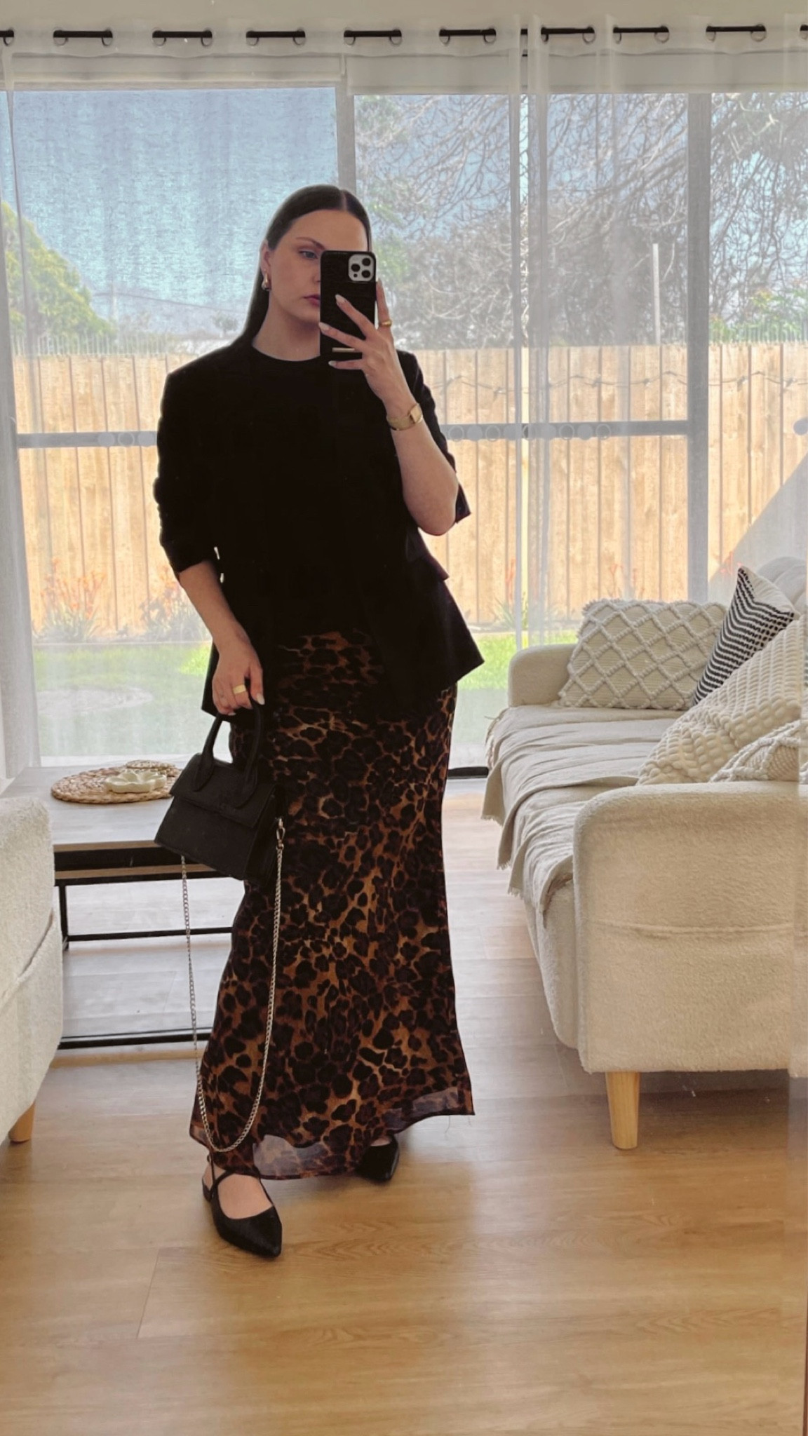 Maxi skirts & oversized blazers 🤝🏻🖤

#LTKspring #LTKstyletip #LTKaustralia