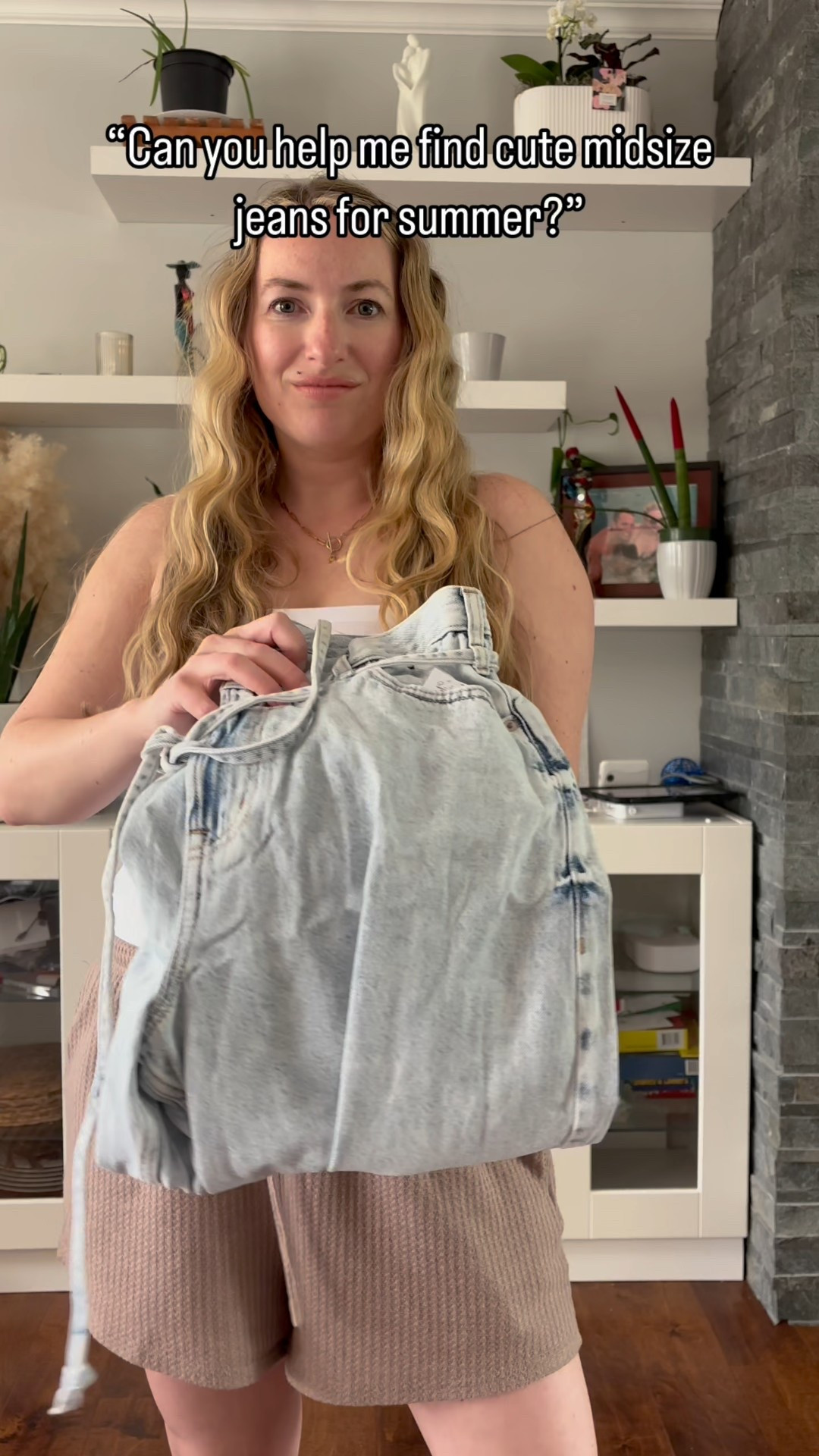 Spring jeans, summer jeans, baggy jeans, denim, midsizee

#LTKMidsize #LTKSaleAlert #LTKSeasonal