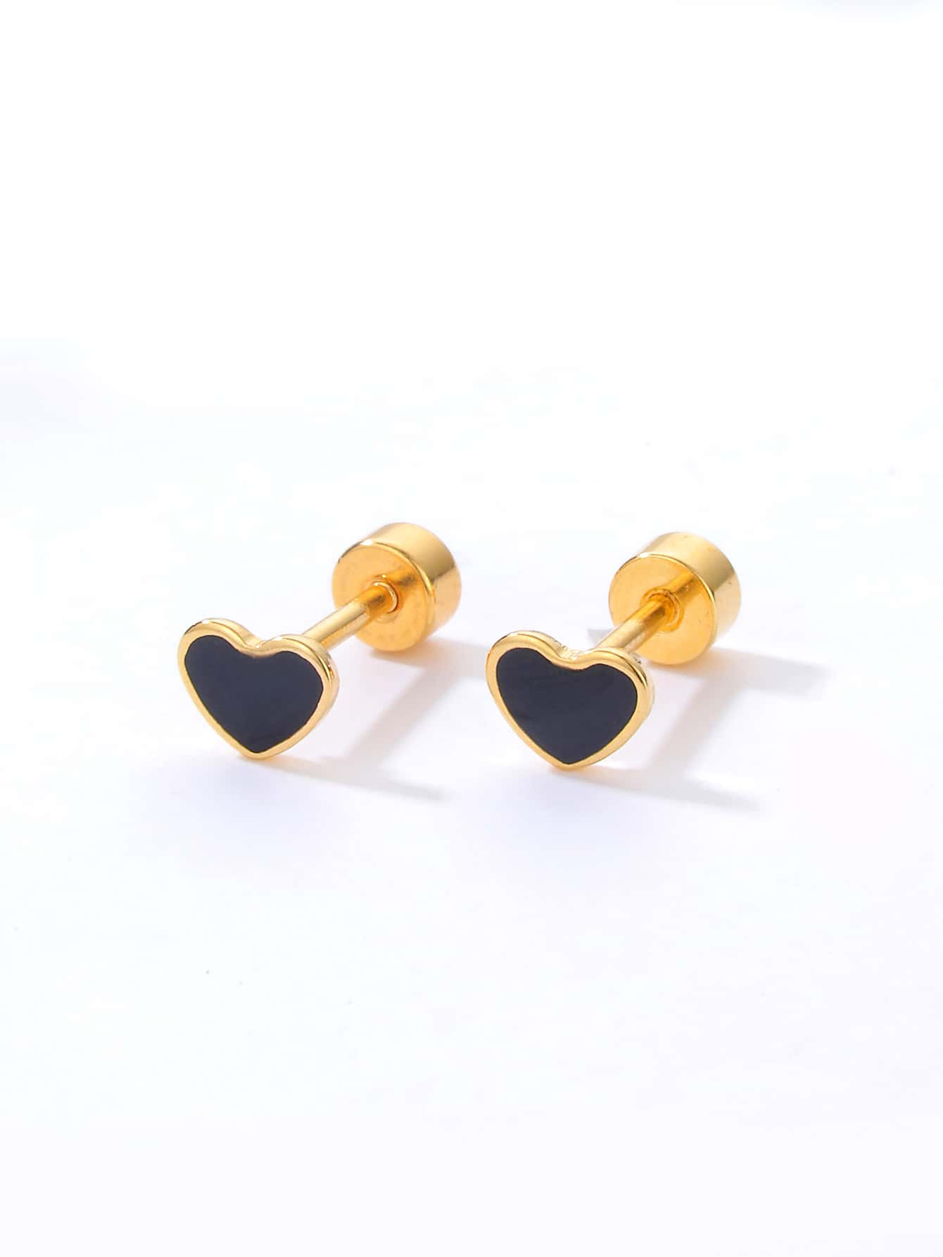 Heart Stud Earrings
   SKU: sj2201205029702322      
          (2671 Reviews)
            US$2.00... | SHEIN
