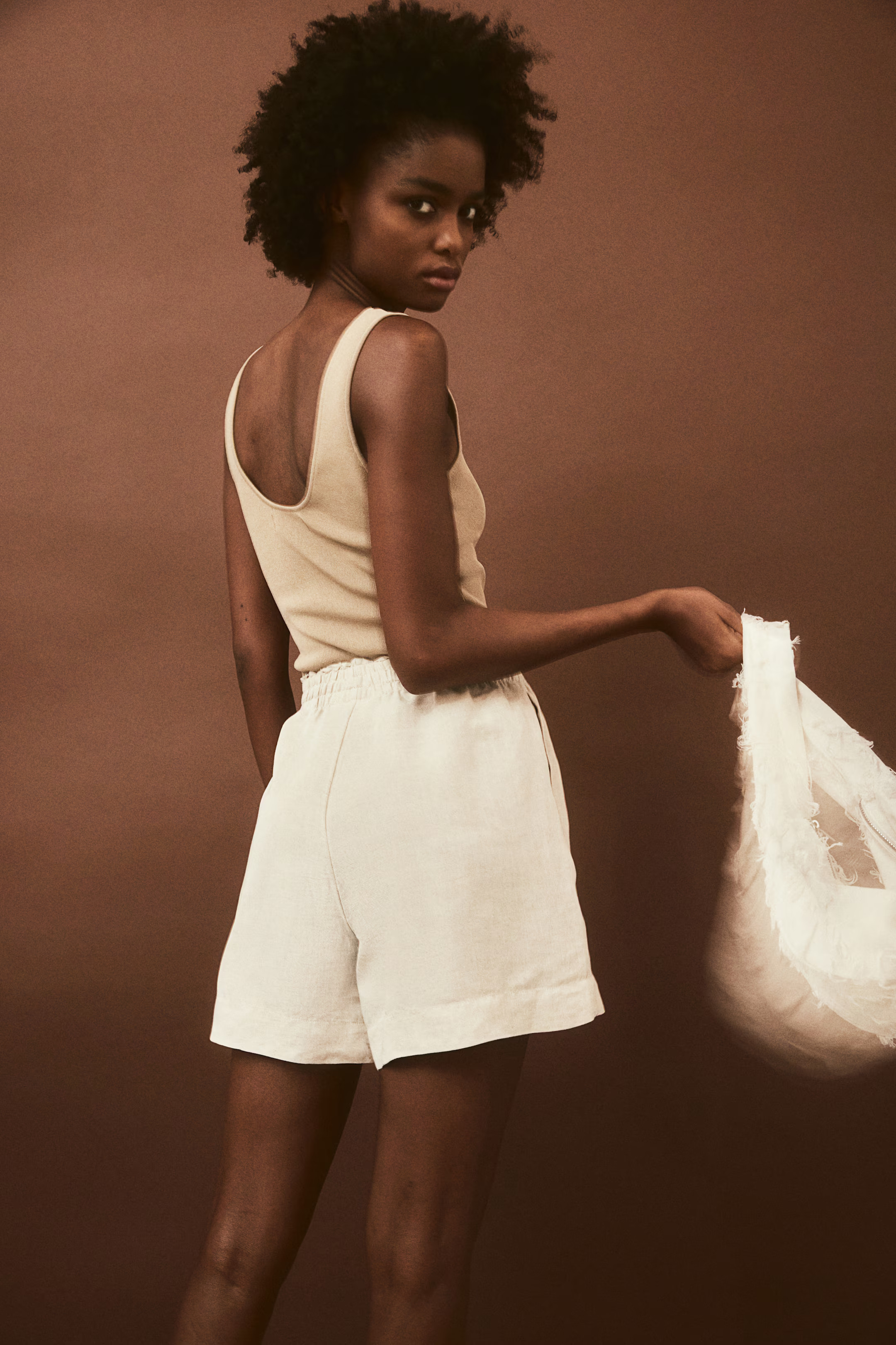Linen-blend pull-on shorts | H&M (UK, MY, IN, SG, PH, TW, HK)