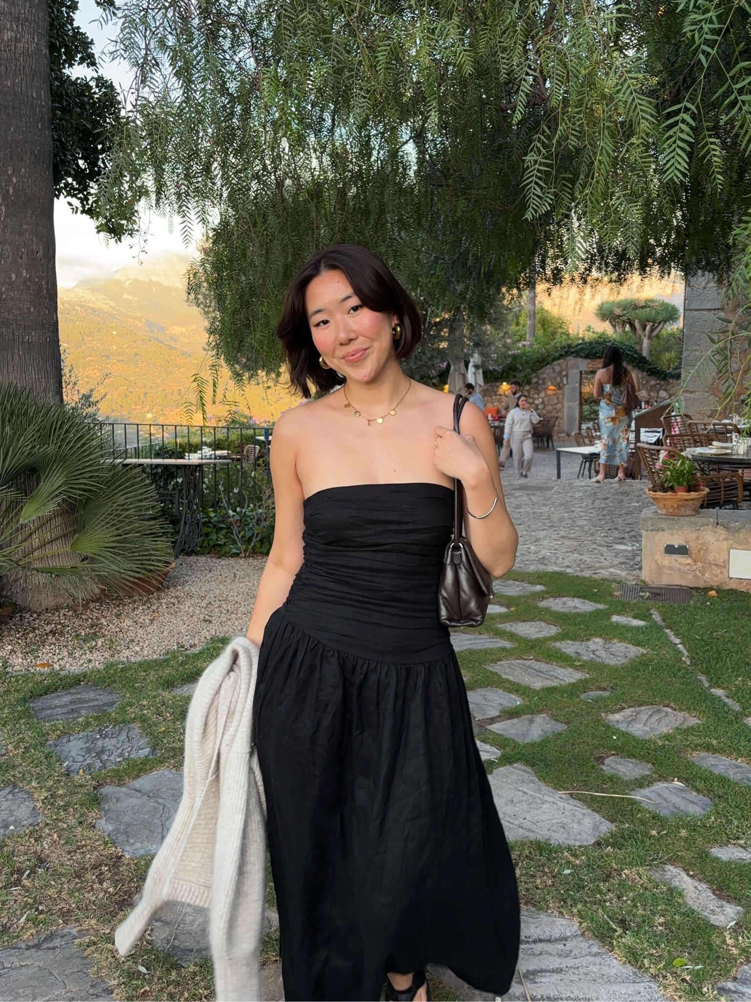 dress is old season but i’ve linked some similar ones from brands i love :) 