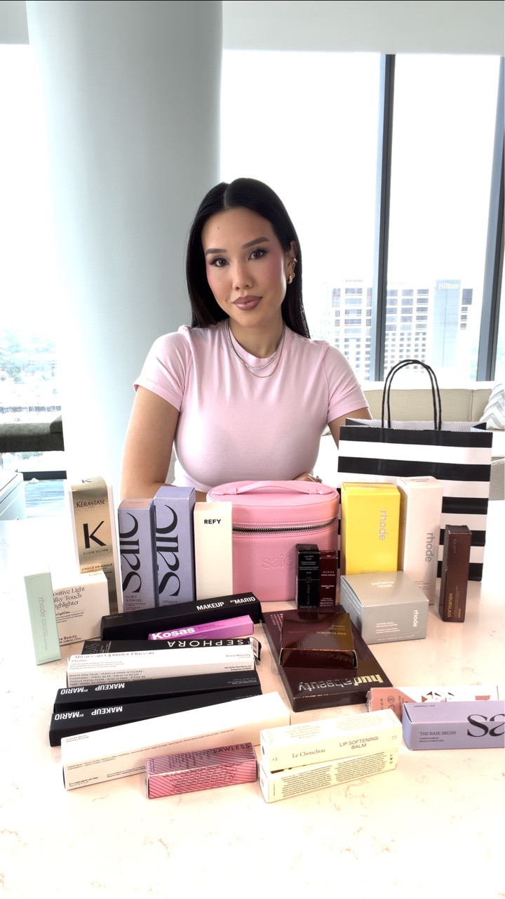 Sephora haul part 1 🤍 a few restocks but mostly trying new makeup & skincare… part 2 coming soon. Everything is linked on my LTK & ShopMy in my bio.
*
*
*
#sephorahaul #beautyhaul #makeupfavorites #skincareobsessed #Sephorasalehaul