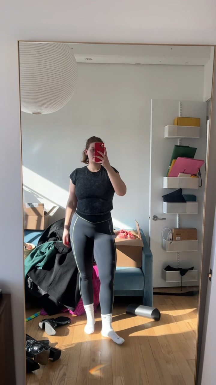 Activewear ootd
Vitality leggings - L
FP Movement top - L

#LTKfitness #LTKfindsunder50 #LTKmidsize