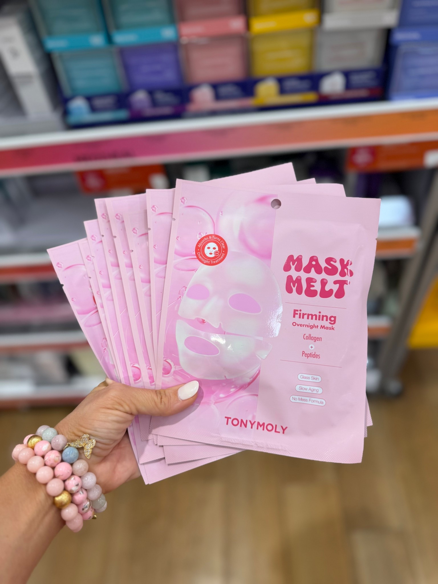 These are literally the best overnight collagen  face mask! Buy one get one 40% off right now

#LTKBeauty #LTKSpringSale #LTKSaleAlert