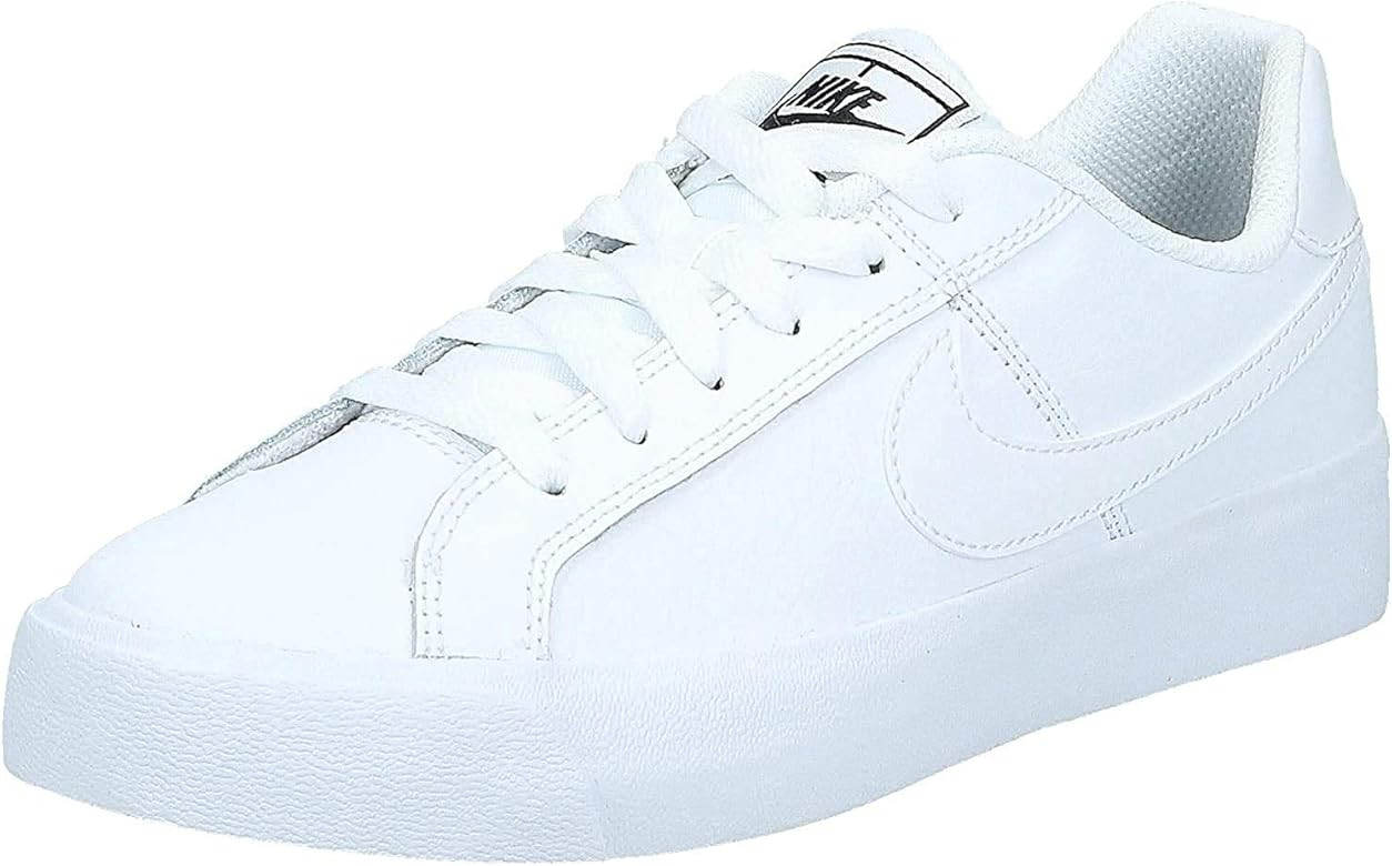 Nike Women's Tennis Shoes | Amazon (US)