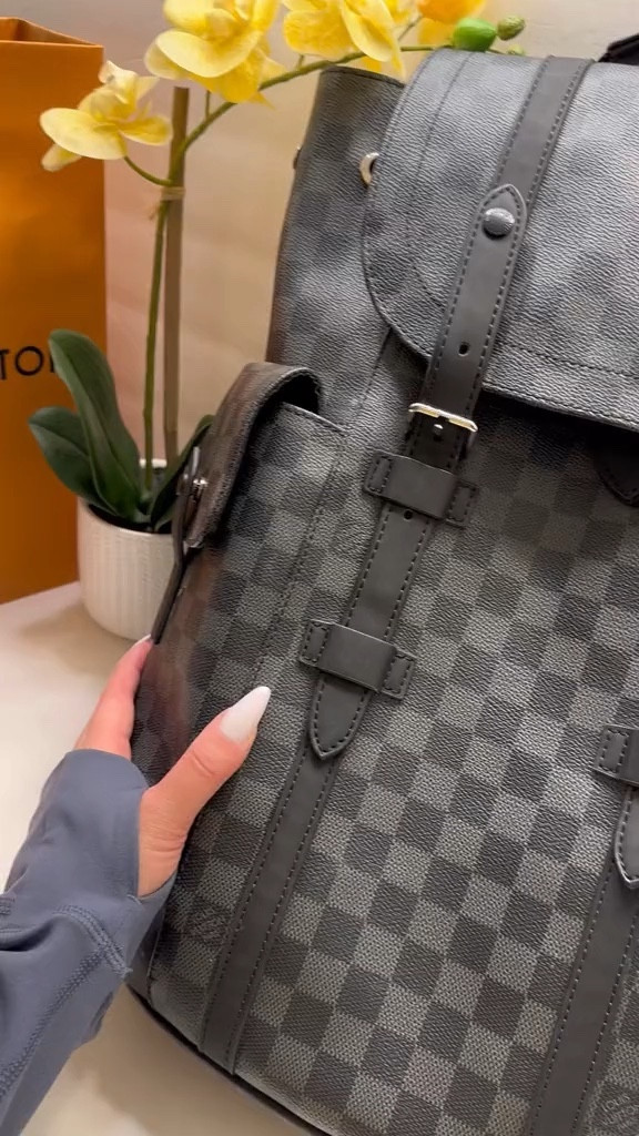 LOUIS VUITTON CHRISTOPHER PM BACKPACK DAMIER GRAPHITE N41379 TR5106 96544

#LTKGiftGuide #LTKFind #LTKitbag