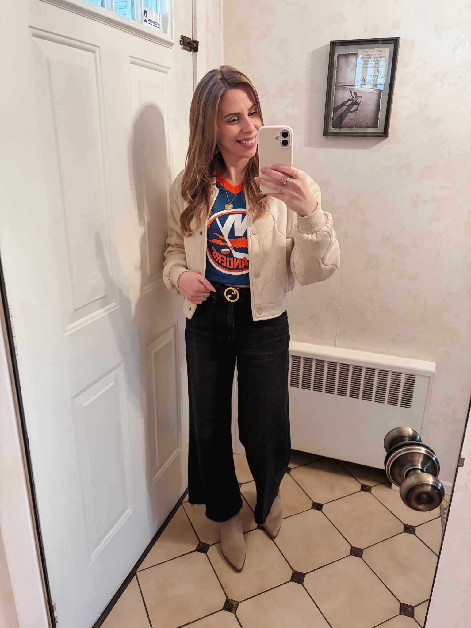 hockey night 🤍

#LTKootd #LTKSeasonal #LTKPetite