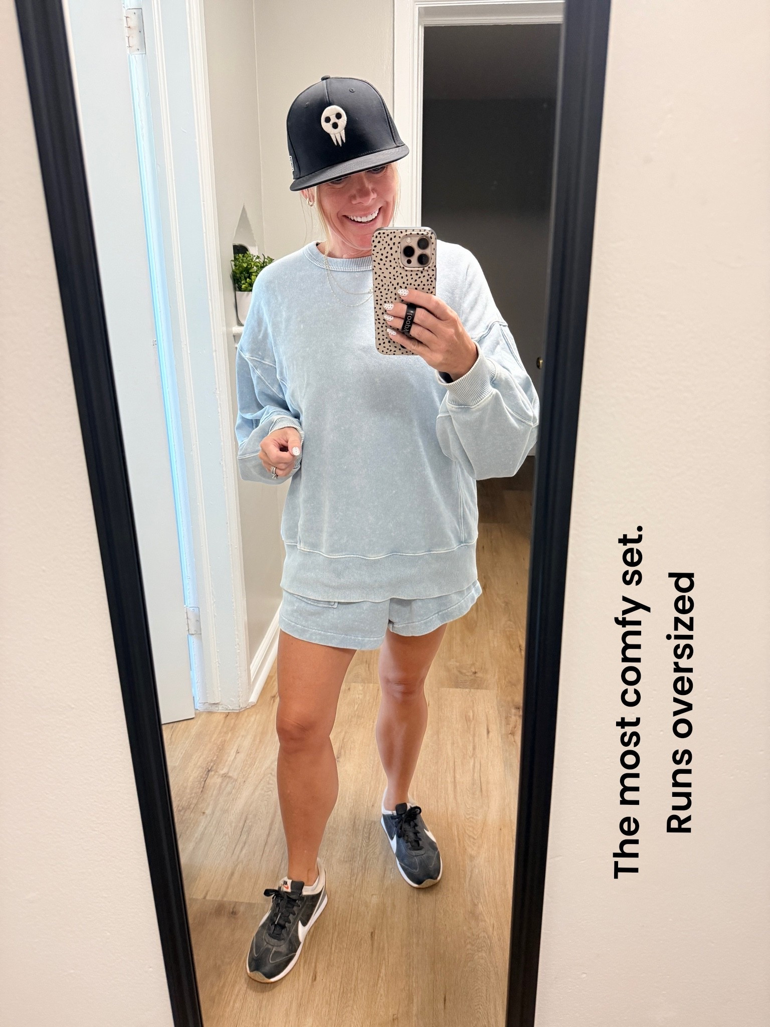 Size XS in both. Runs oversized

#LTKootd #LTKTravel #LTKPetite