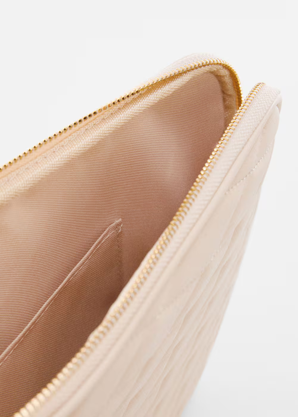 Padded laptop case -  Women | Mango USA | MANGO (US)