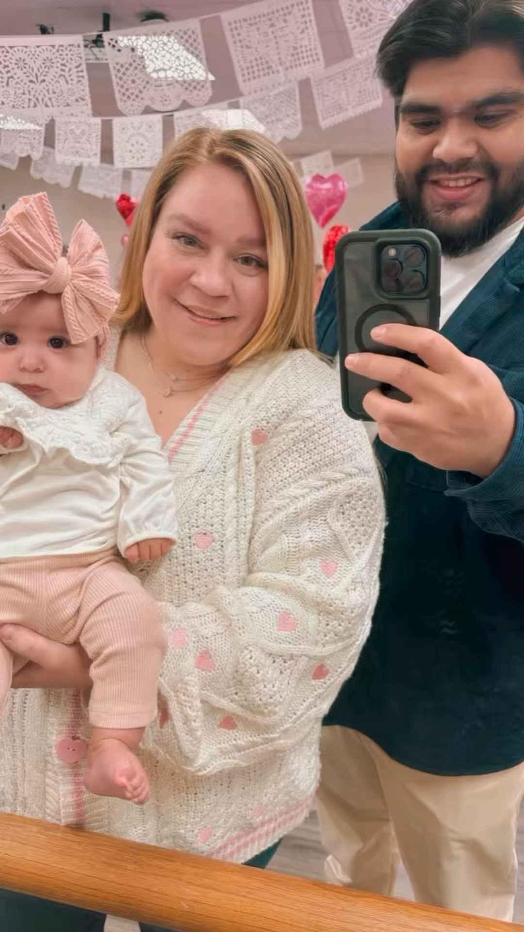 We had so much fun at Stevie’s birthday! Our first birthday party as parents was really sweet. 🥹 💌