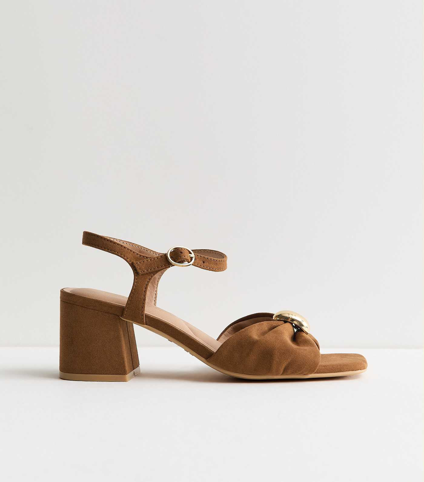 Wide Fit Tan Faux Suede Metal Ring Block Heel Sandals | New Look | New Look (UK)