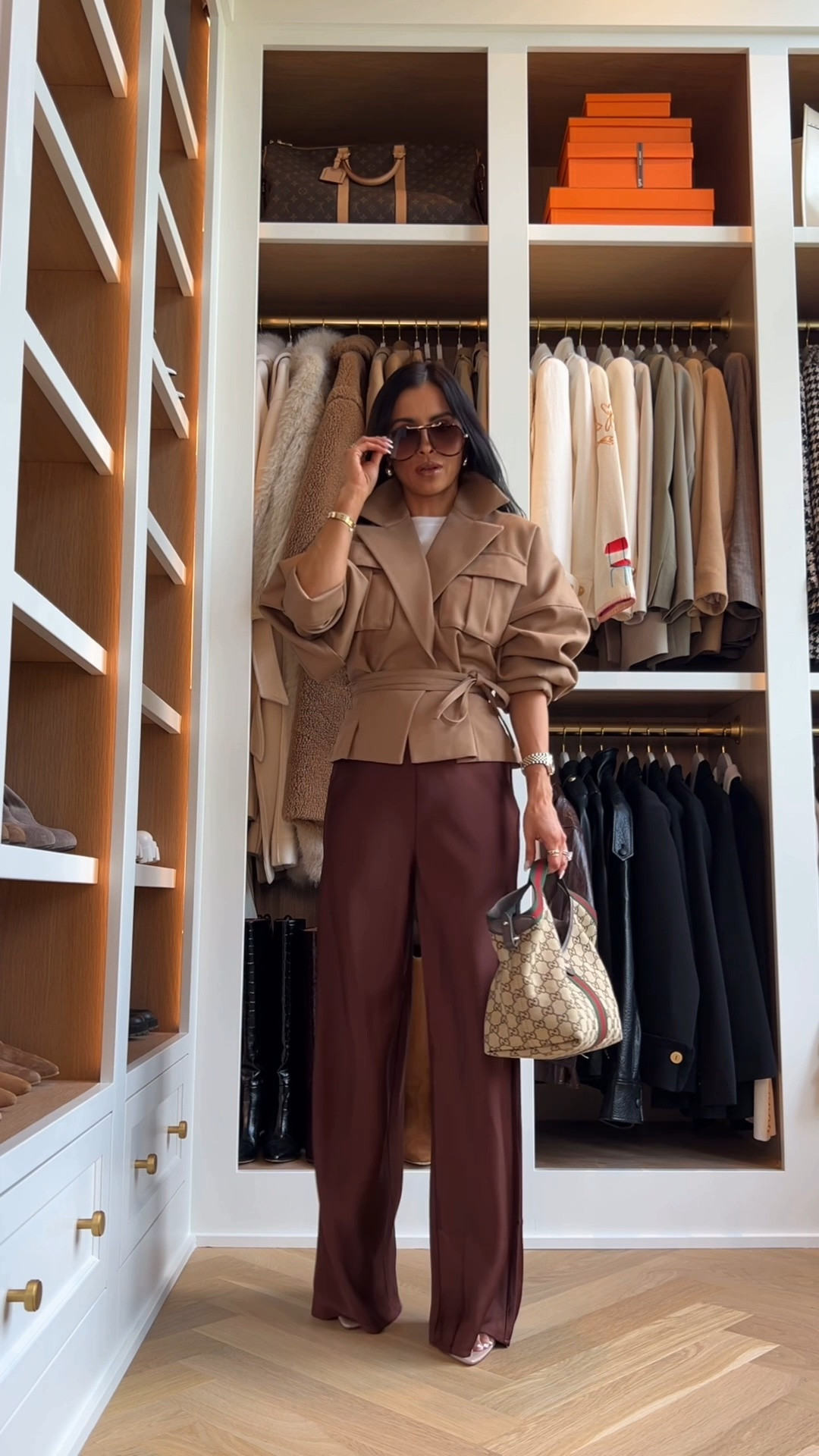 Amazon fall outfit ideas
Revolve cropped jacket
Amazon satin pants
Amazon sunglasses