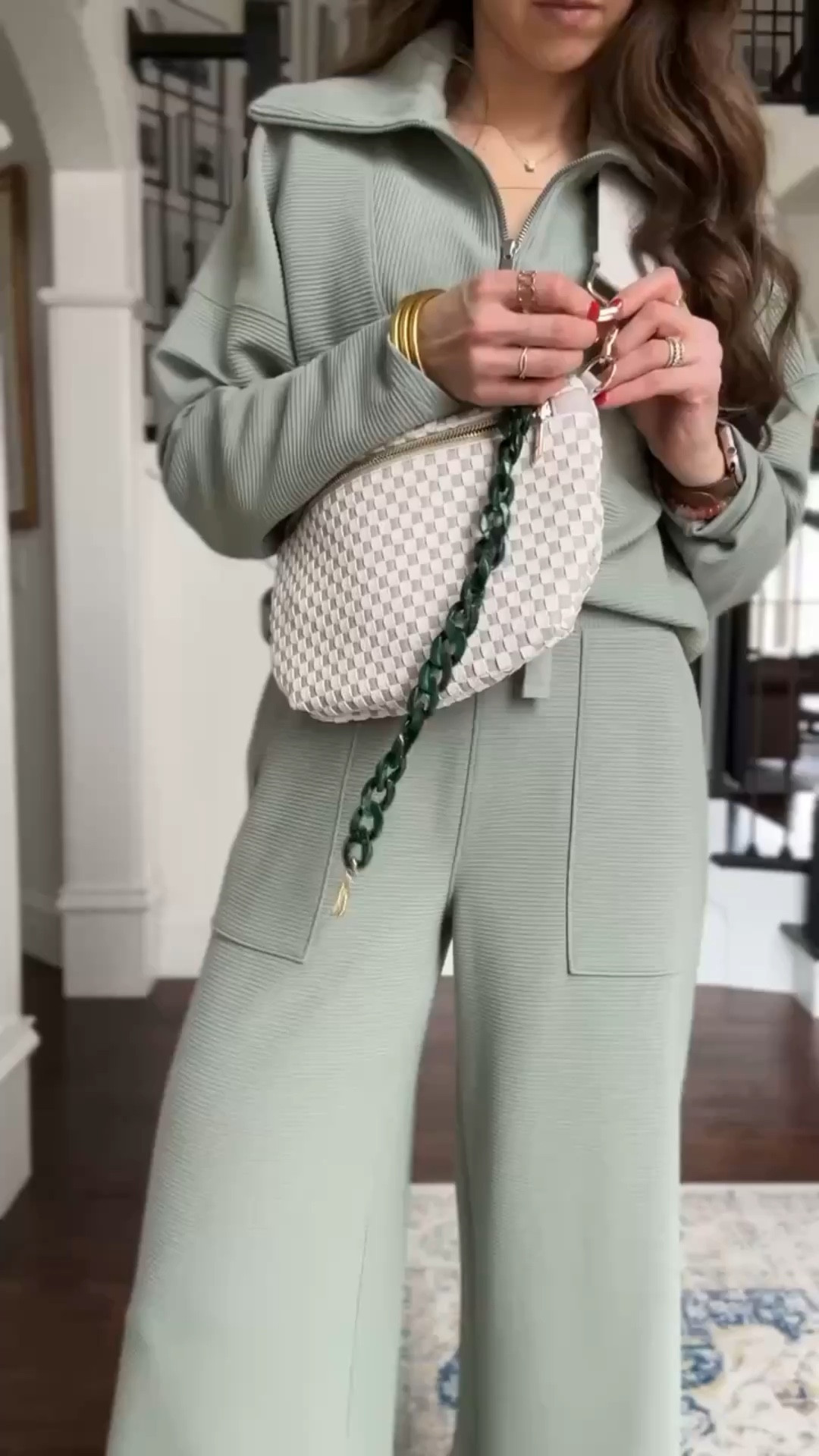 Loving my @amazon bag and here is a way to add some color! Linking all my favorite chain additions and different straps to change it up! 

#LTKdayinmylife